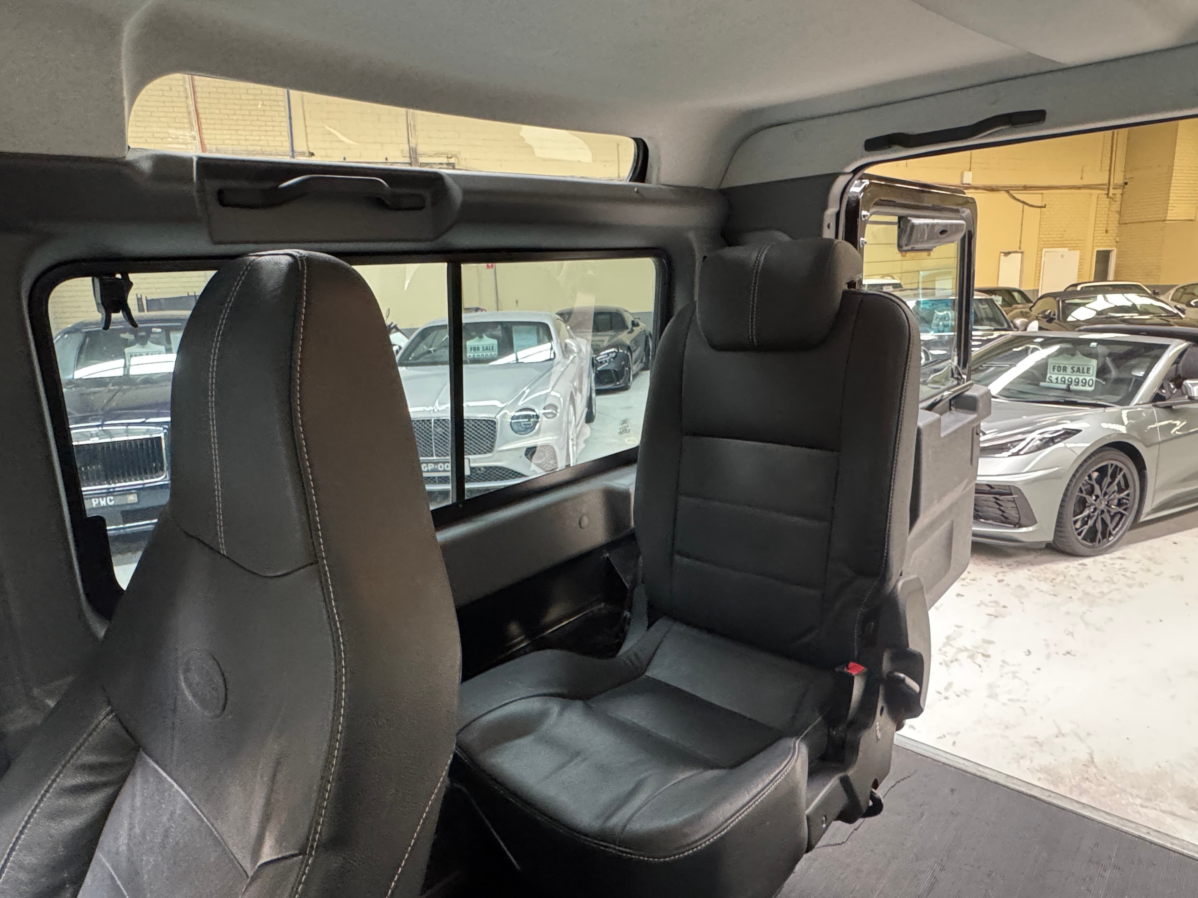 2014 Land Rover Defender DEFENDER 90 MY15 DIESEL TURBO F/INJ 2.2L 6 SP MANUAL in BLACK — engine bay