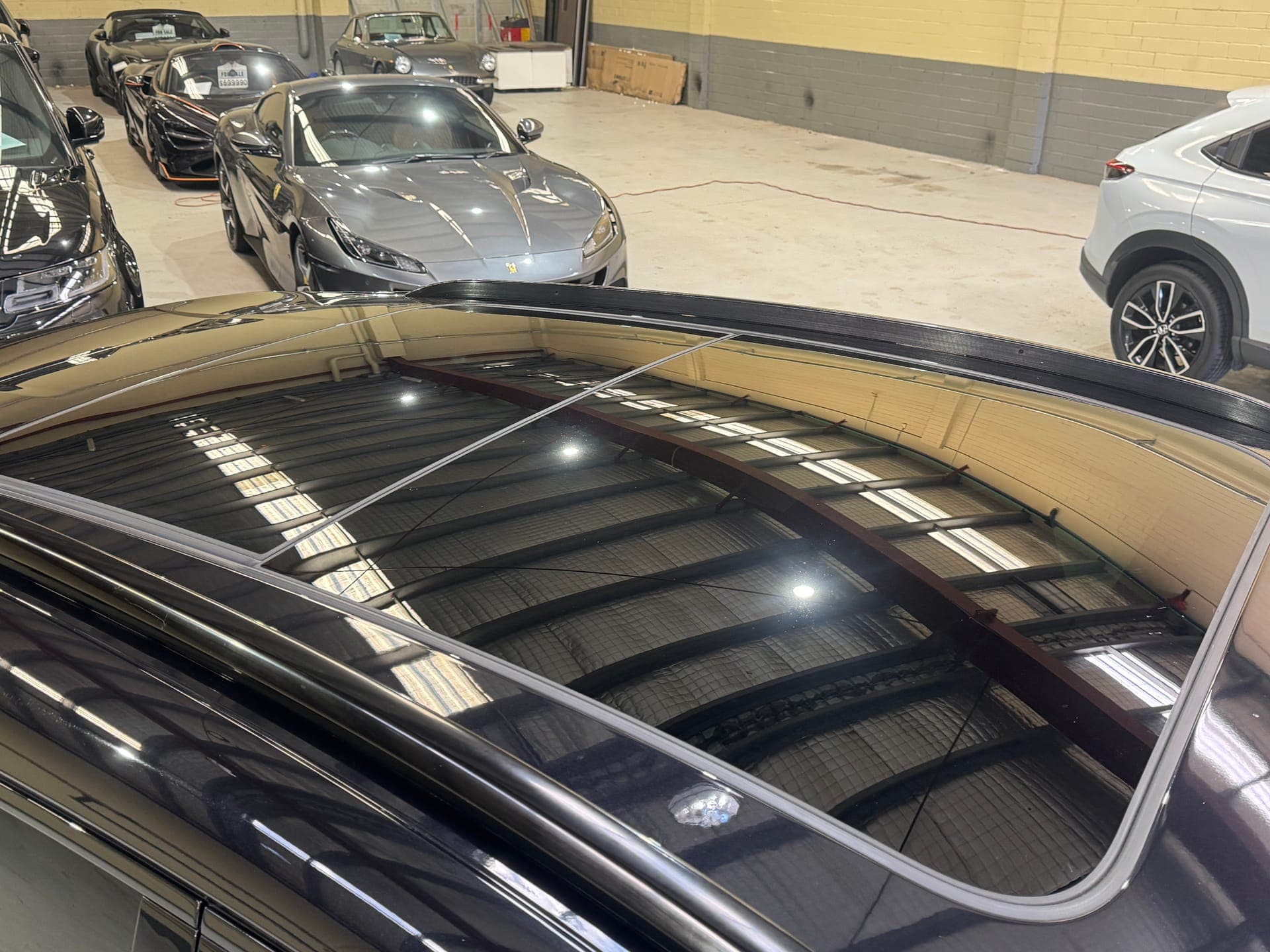 2017 Porsche Macan in Black — photo 12