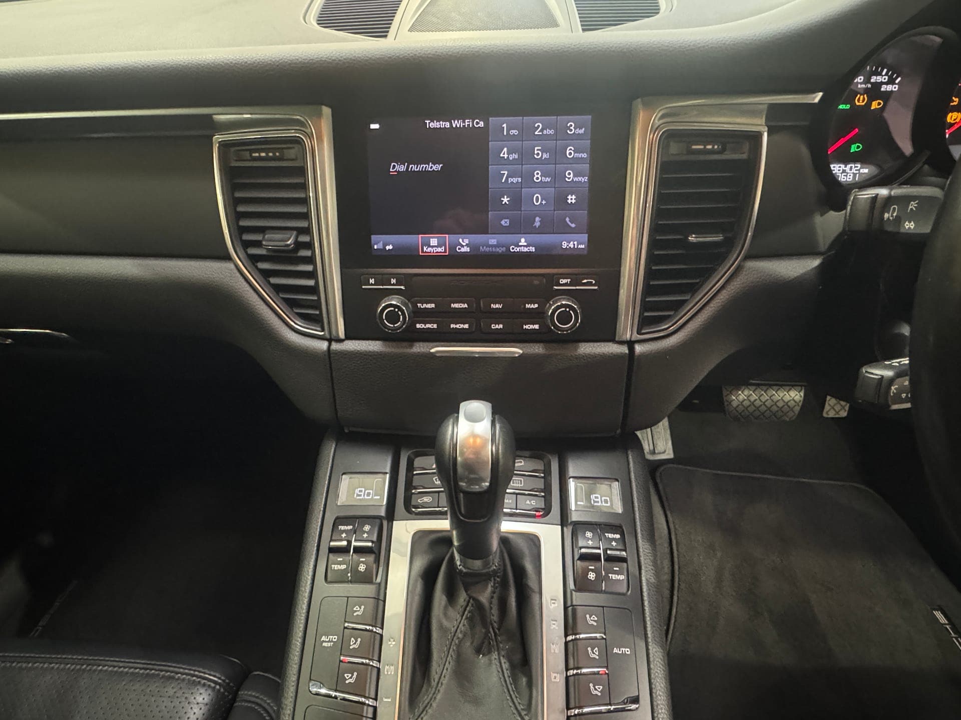 2017 Porsche Macan in Black — photo 16