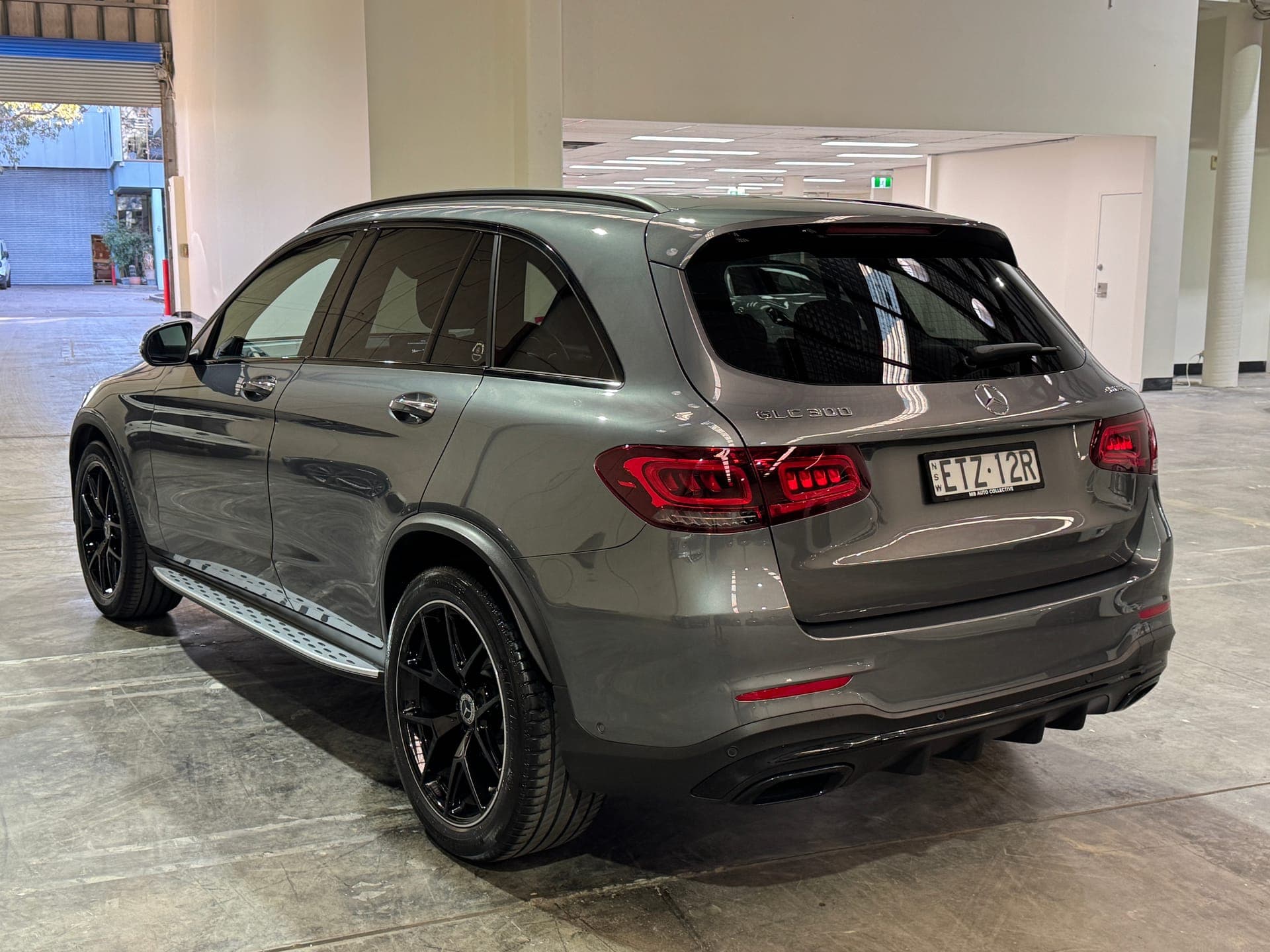 2022 Mercedes-Benz GLC 300 4MATIC in Grey — front seats