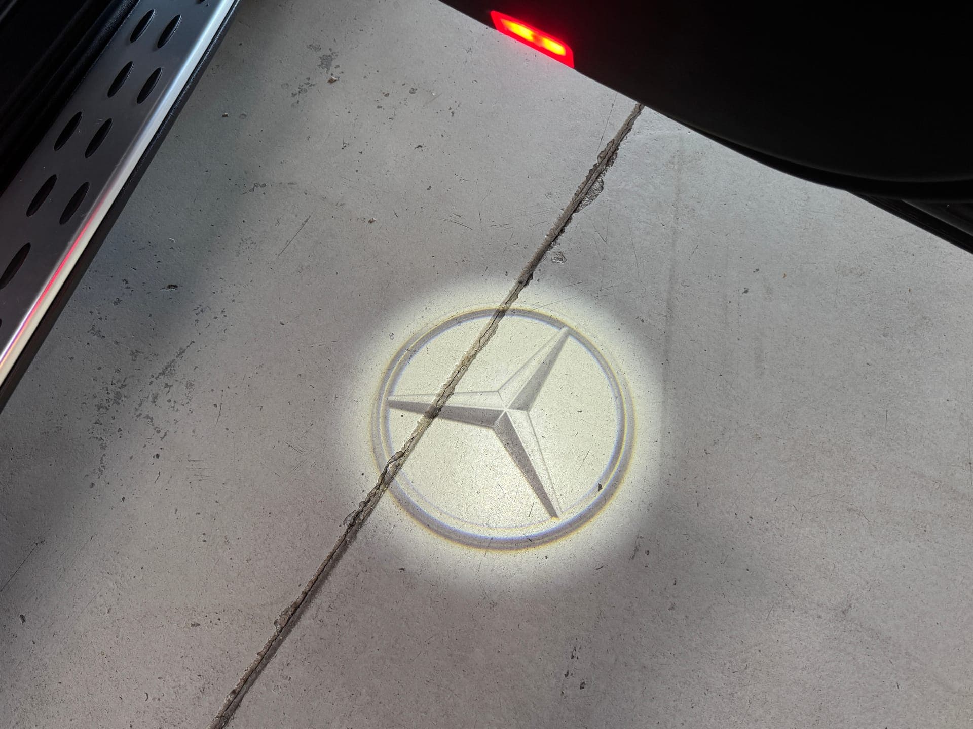 2022 Mercedes-Benz GLC 300 4MATIC in Grey — photo 14