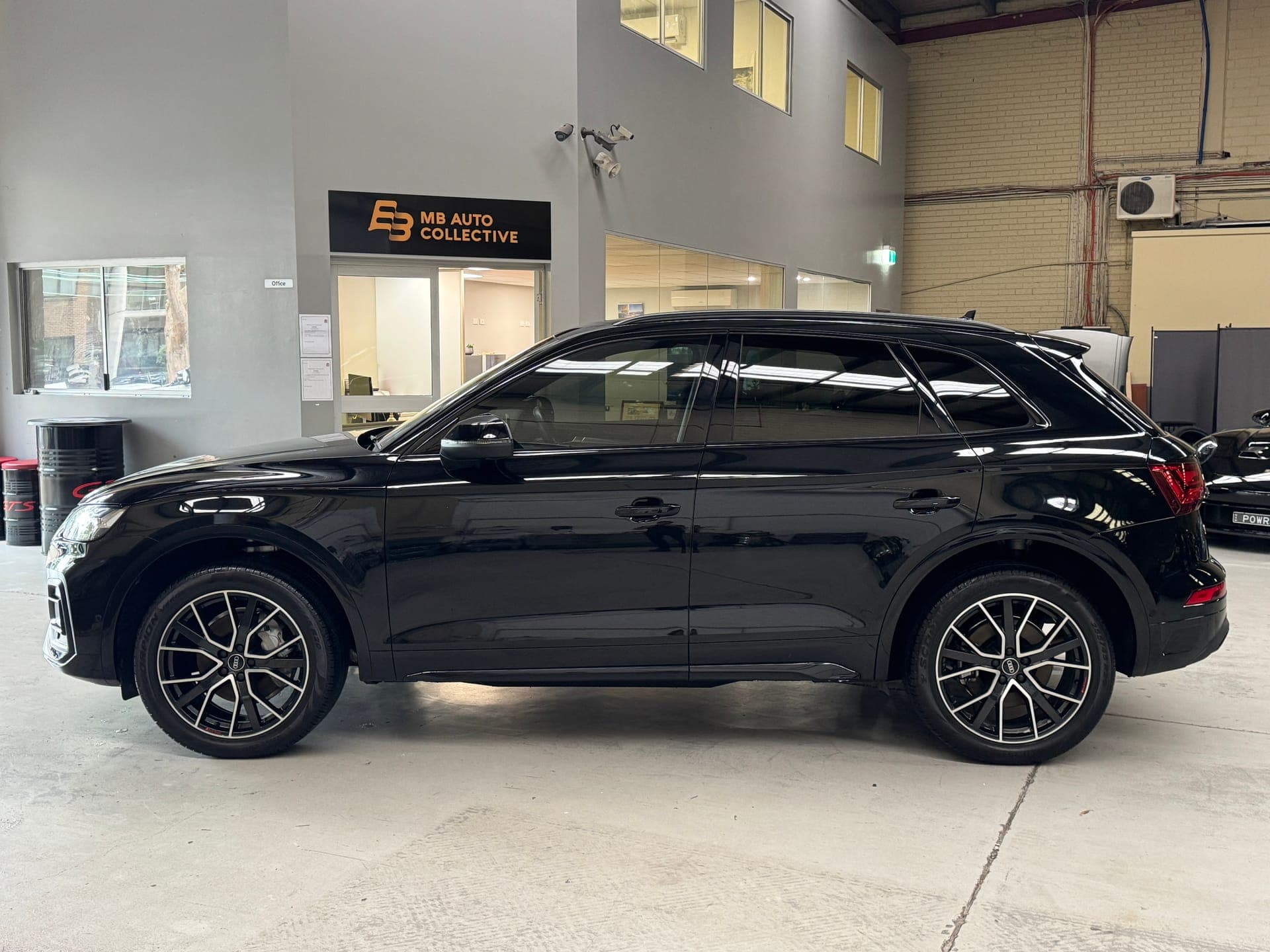 2023 Audi Q5 40 TDI Quattro Sport MHEV in Black — dashboard