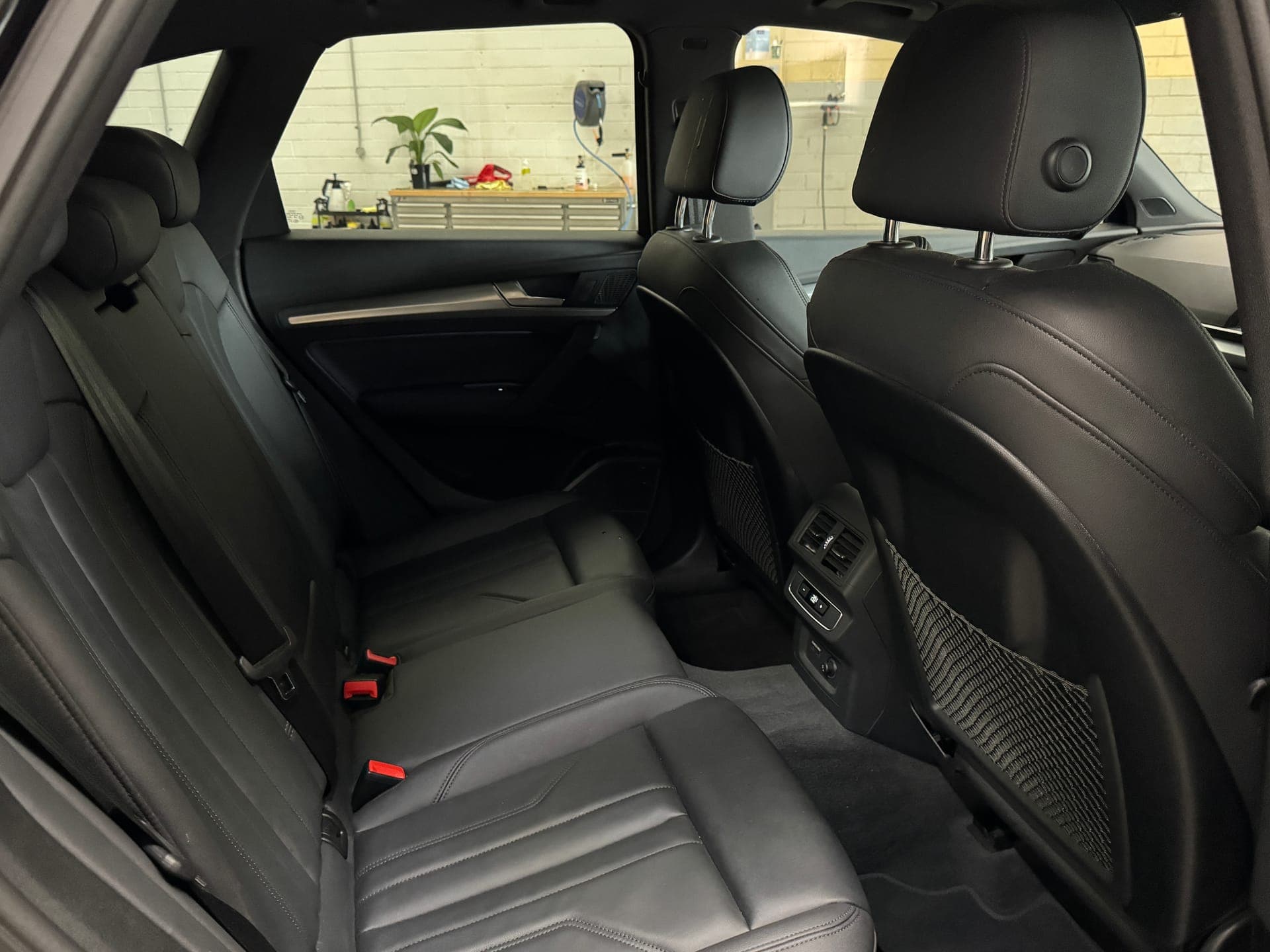 2023 Audi Q5 40 TDI Quattro Sport MHEV in Black — photo 20