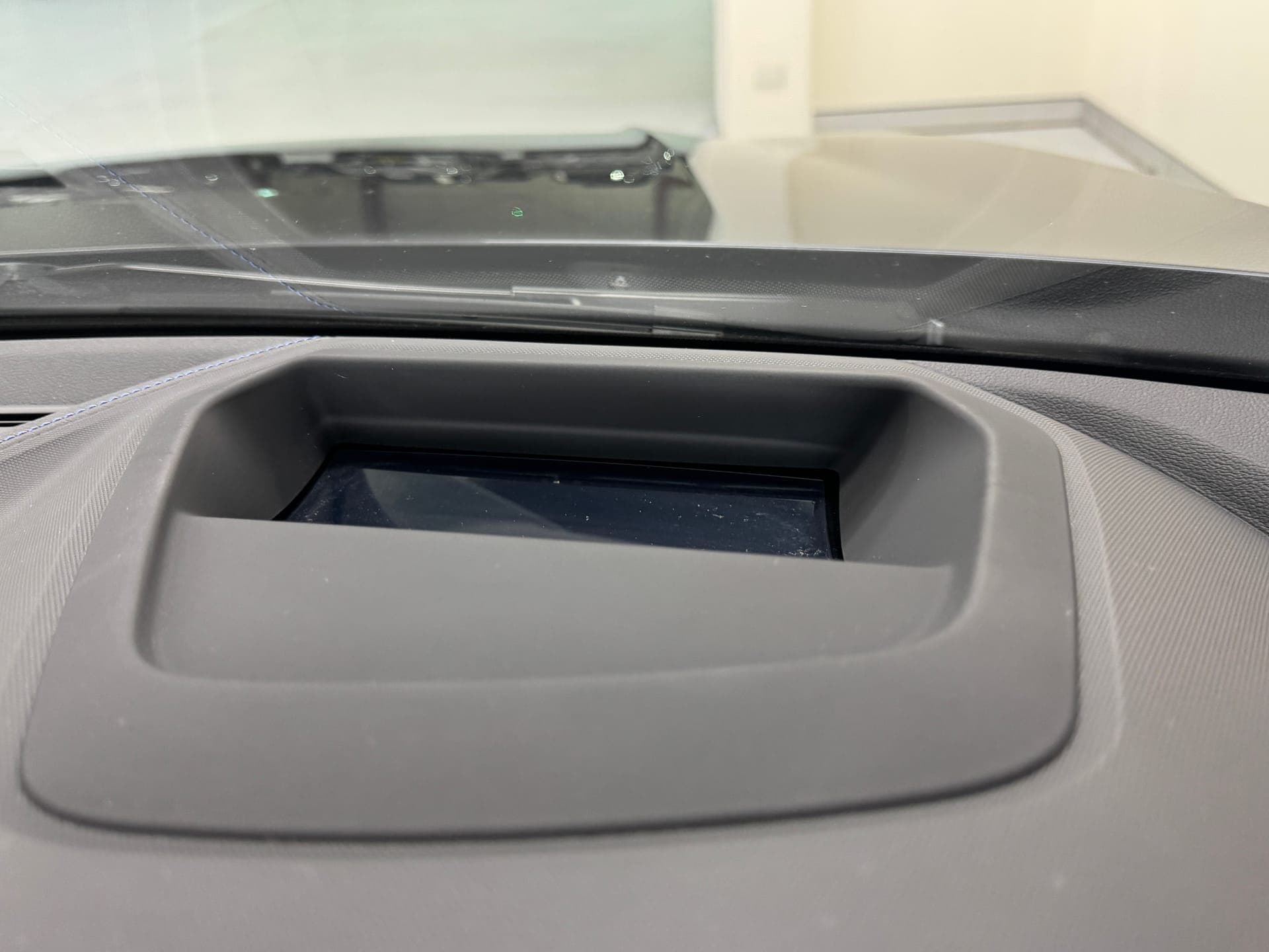 2020 BMW 1 Series 118i M Sport in Mineral Grey — photo 14