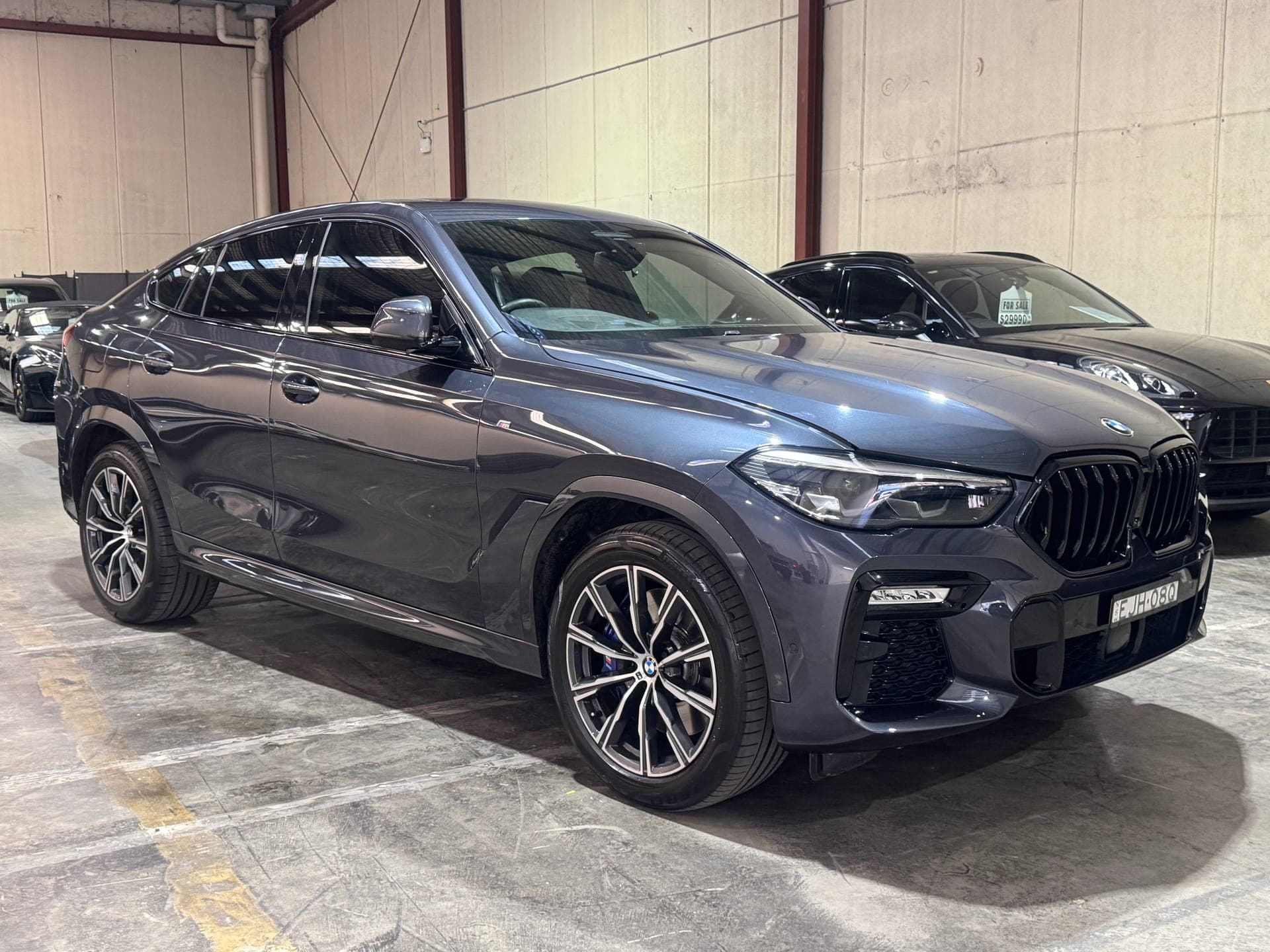 2020 BMW X6 xDrive30d M Sport G06 in Grey — exterior rear