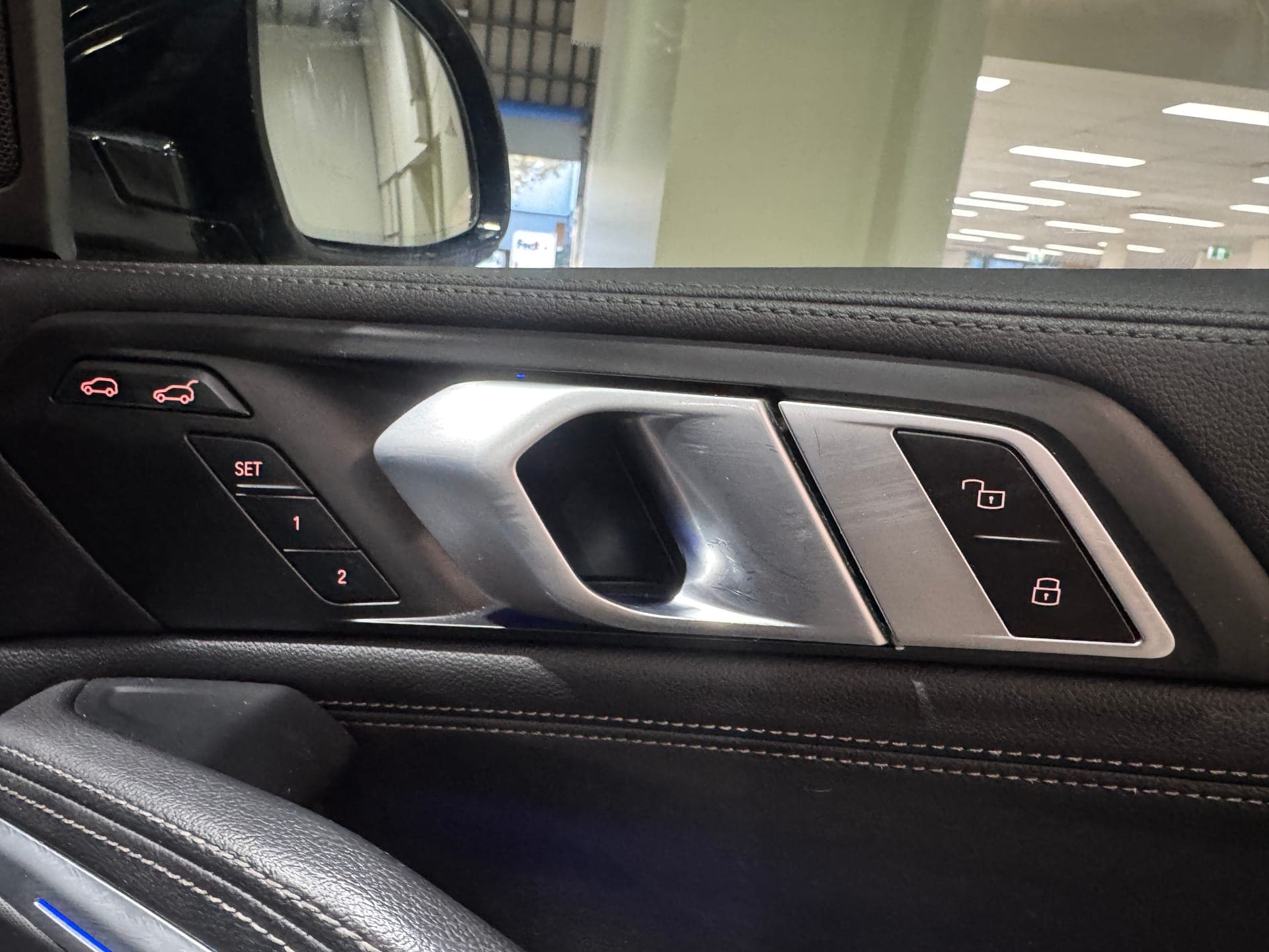2020 BMW X6 xDrive30d M Sport G06 in Grey — photo 15