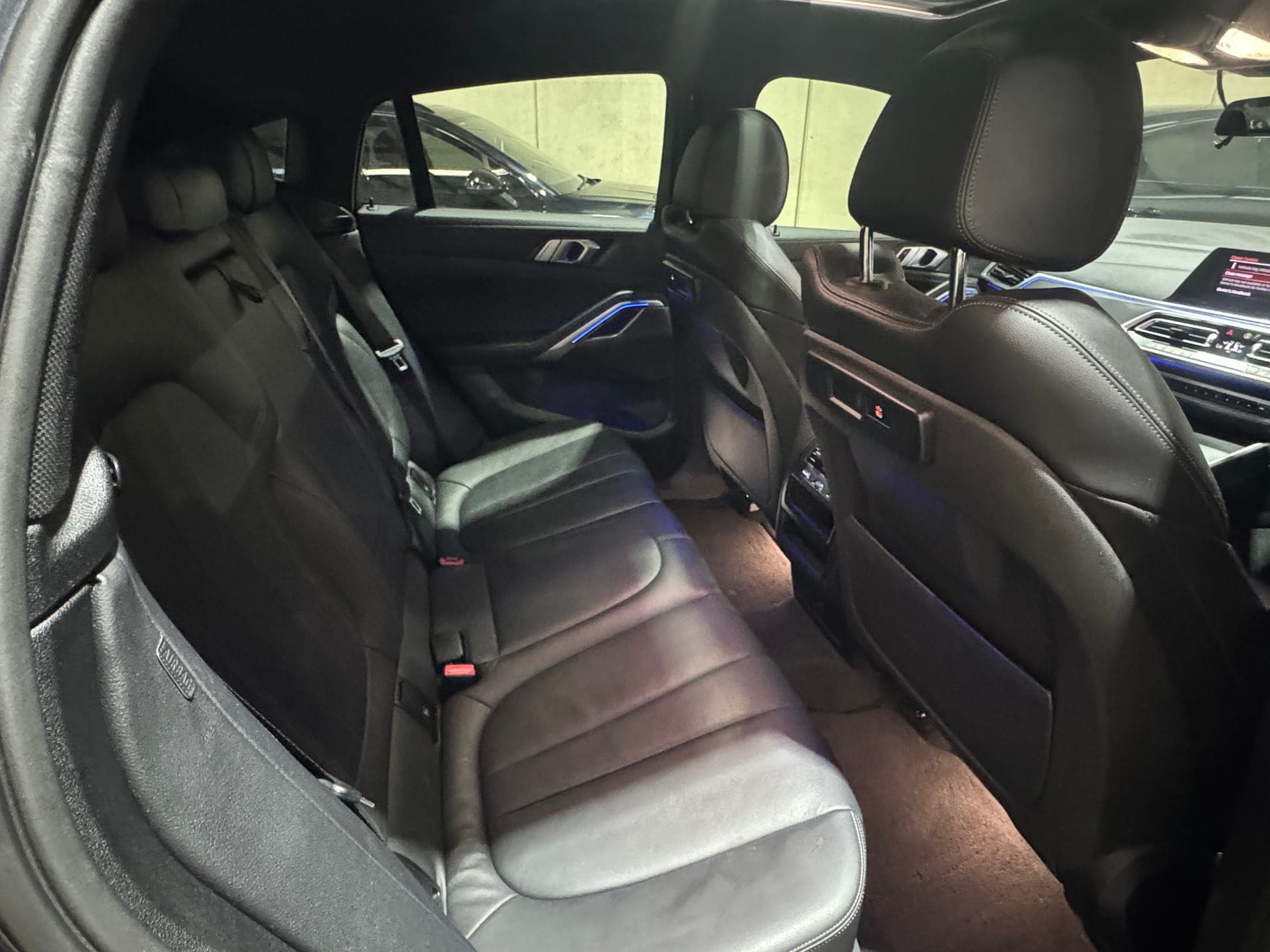2020 BMW X6 xDrive30d M Sport G06 in Grey — photo 23