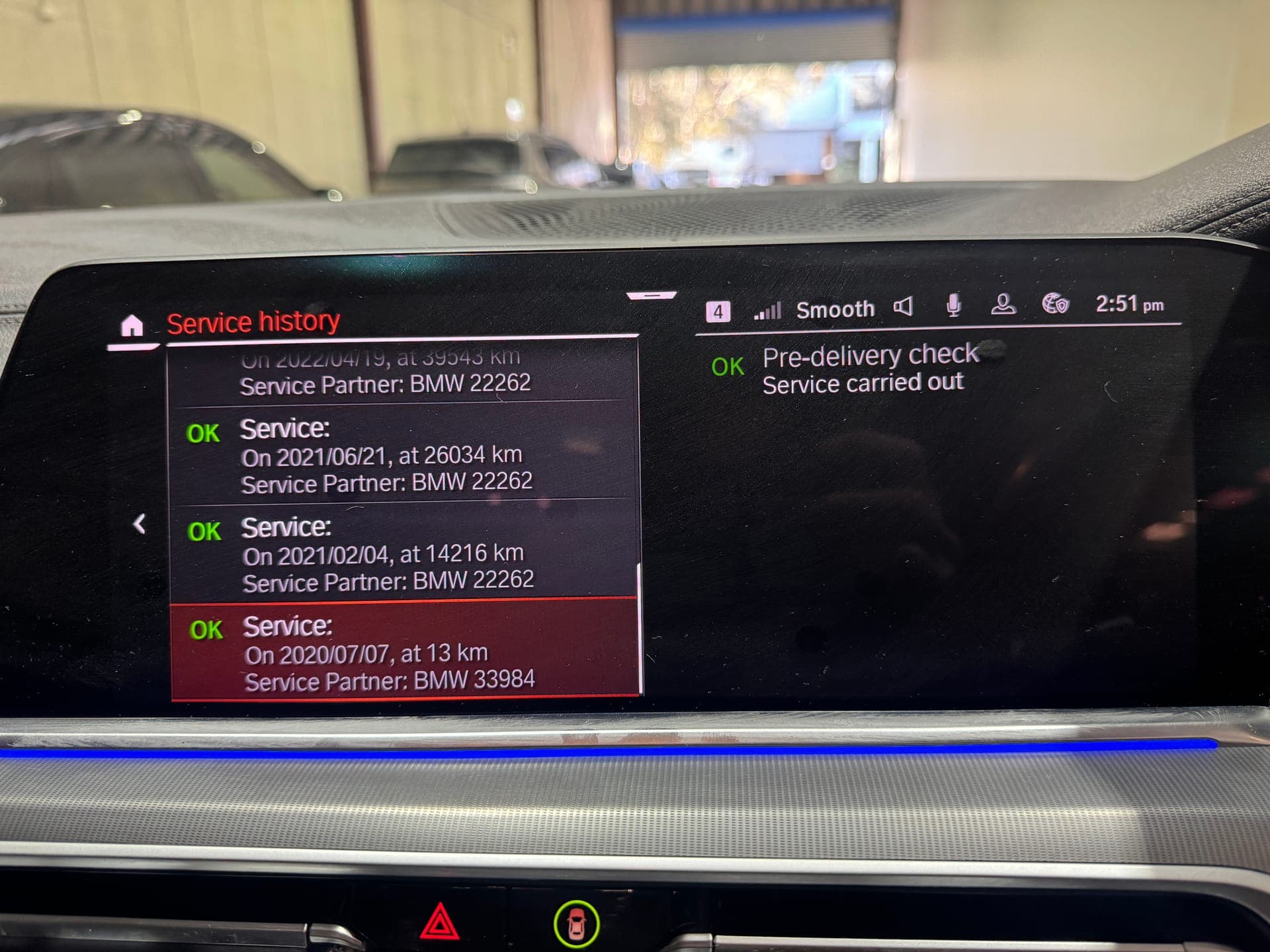 2020 BMW X6 xDrive30d M Sport G06 in Grey — photo 26