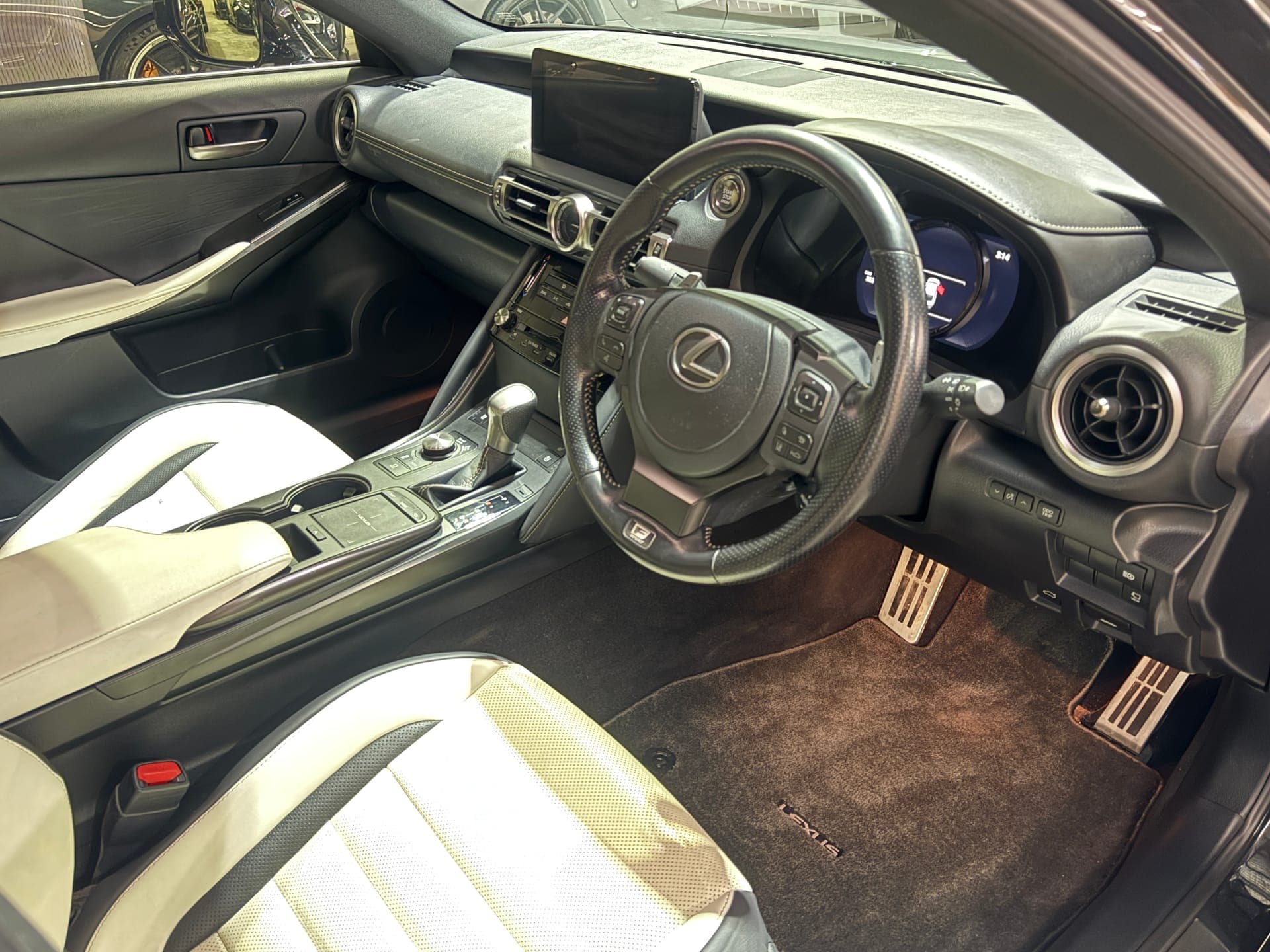 2021 Lexus IS300 F SPORT in Black — odometer