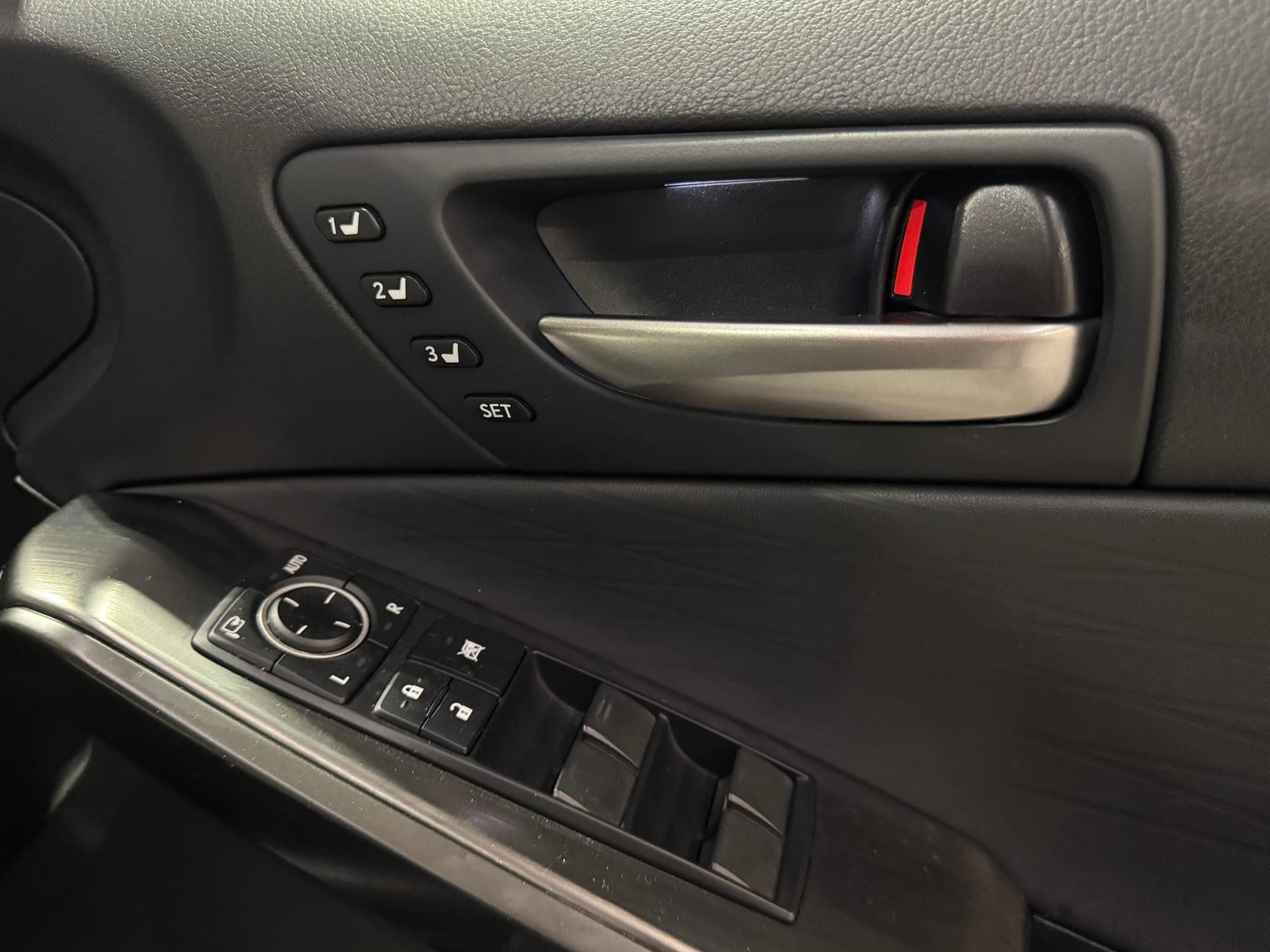2021 Lexus IS300 F SPORT in Black — photo 12