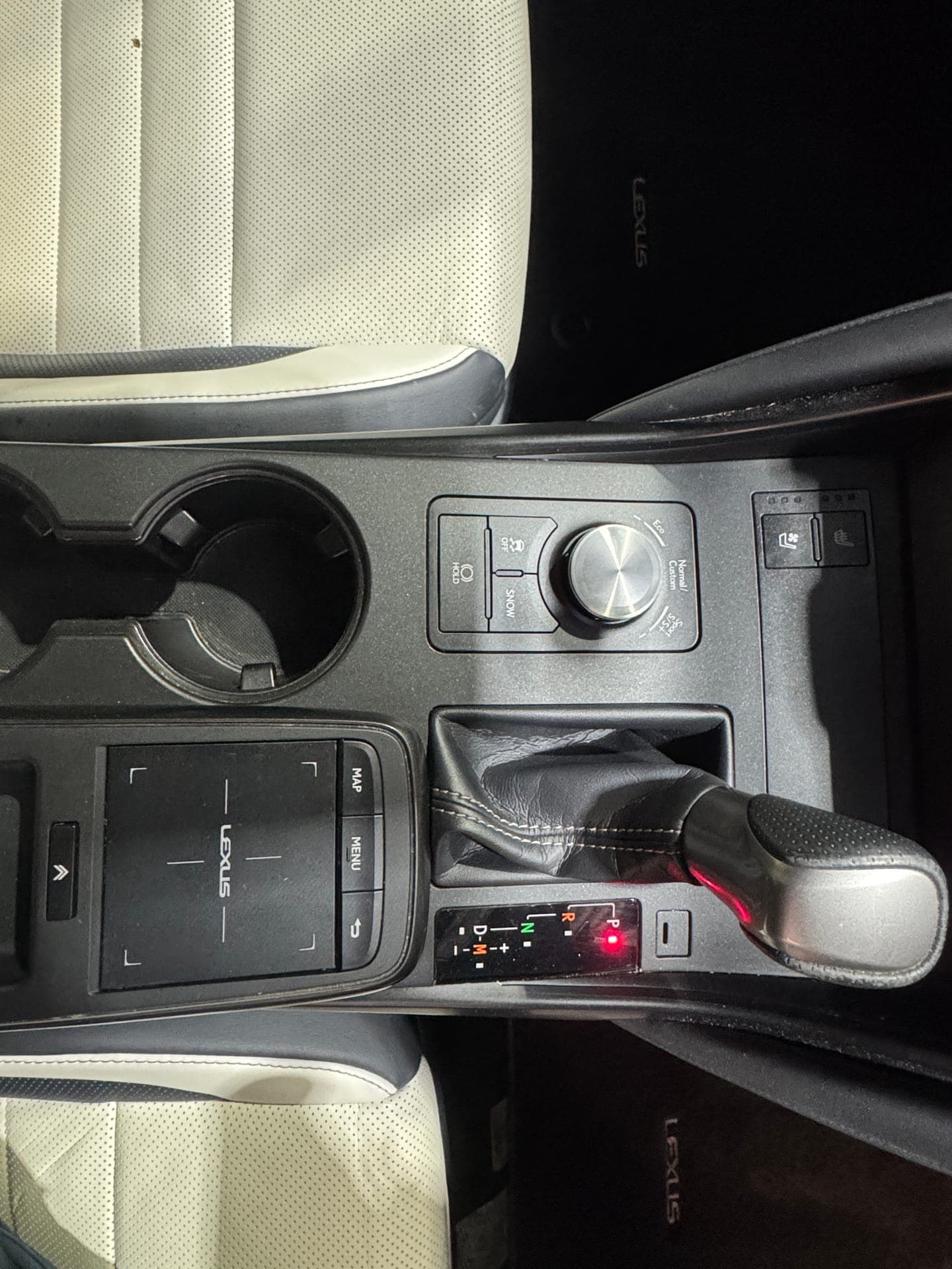 2021 Lexus IS300 F SPORT in Black — photo 18