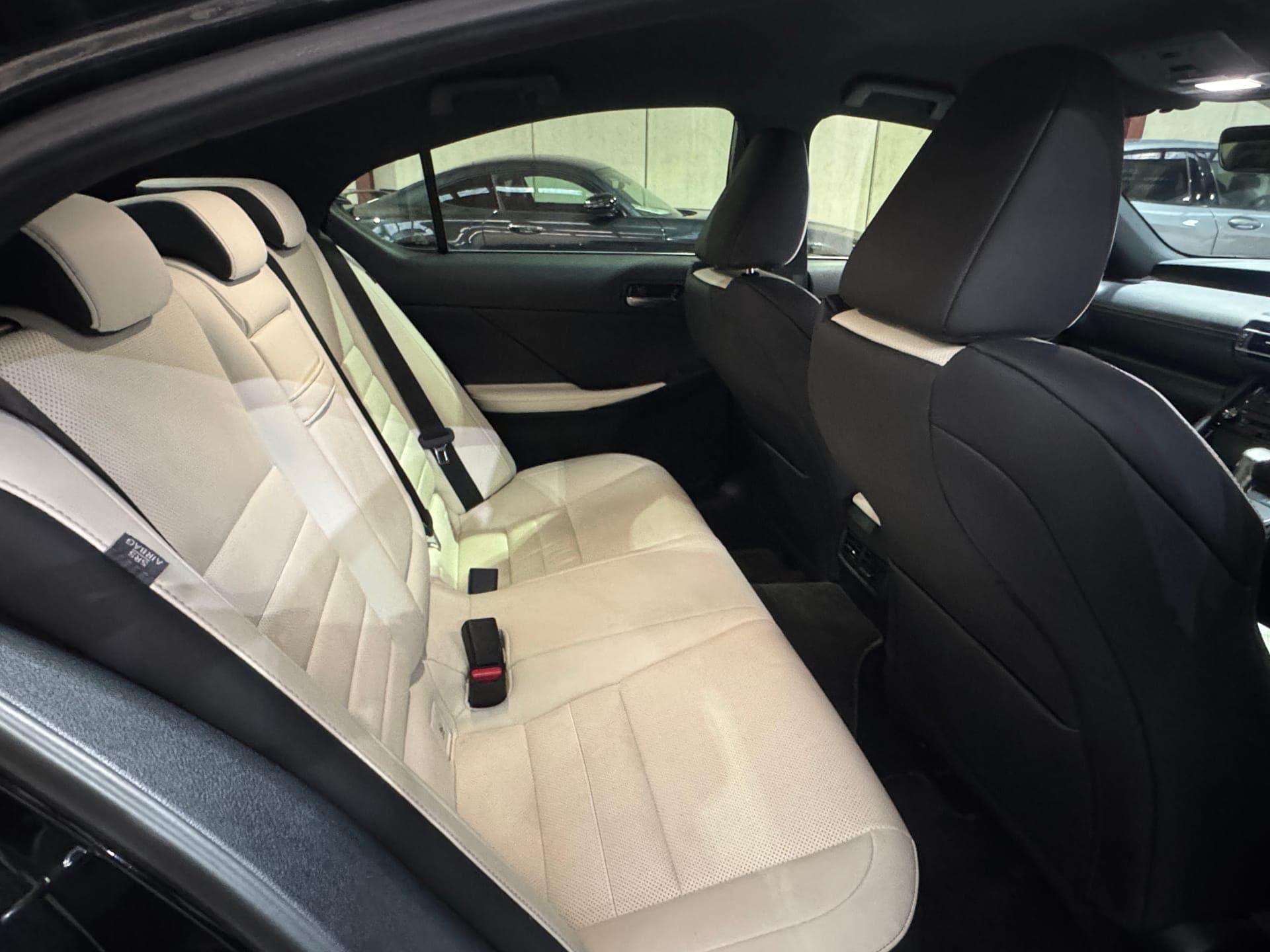 2021 Lexus IS300 F SPORT in Black — photo 19