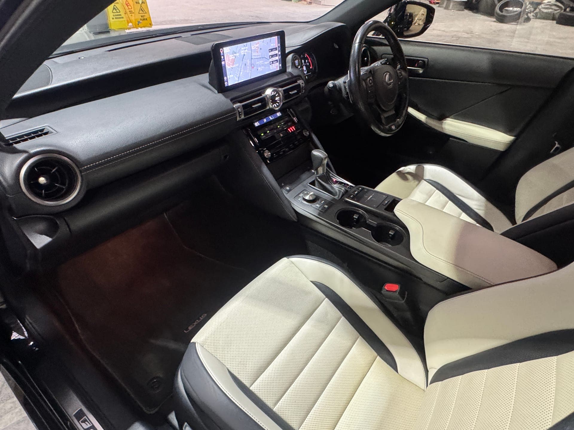 2021 Lexus IS300 F SPORT in Black — photo 21