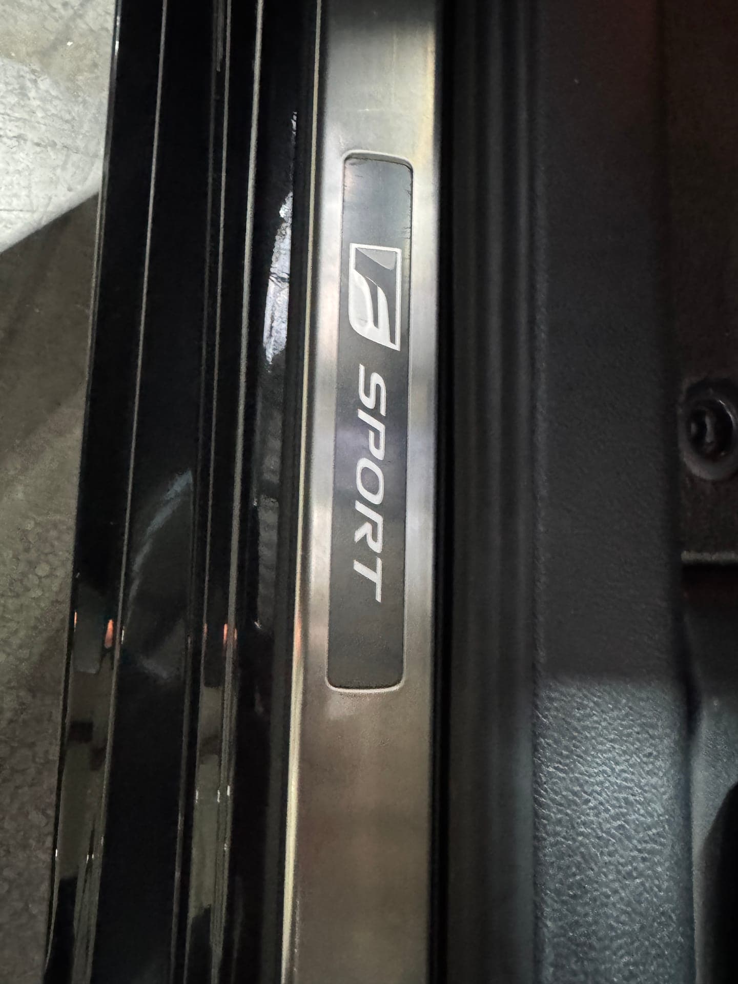 2021 Lexus IS300 F SPORT in Black — photo 23