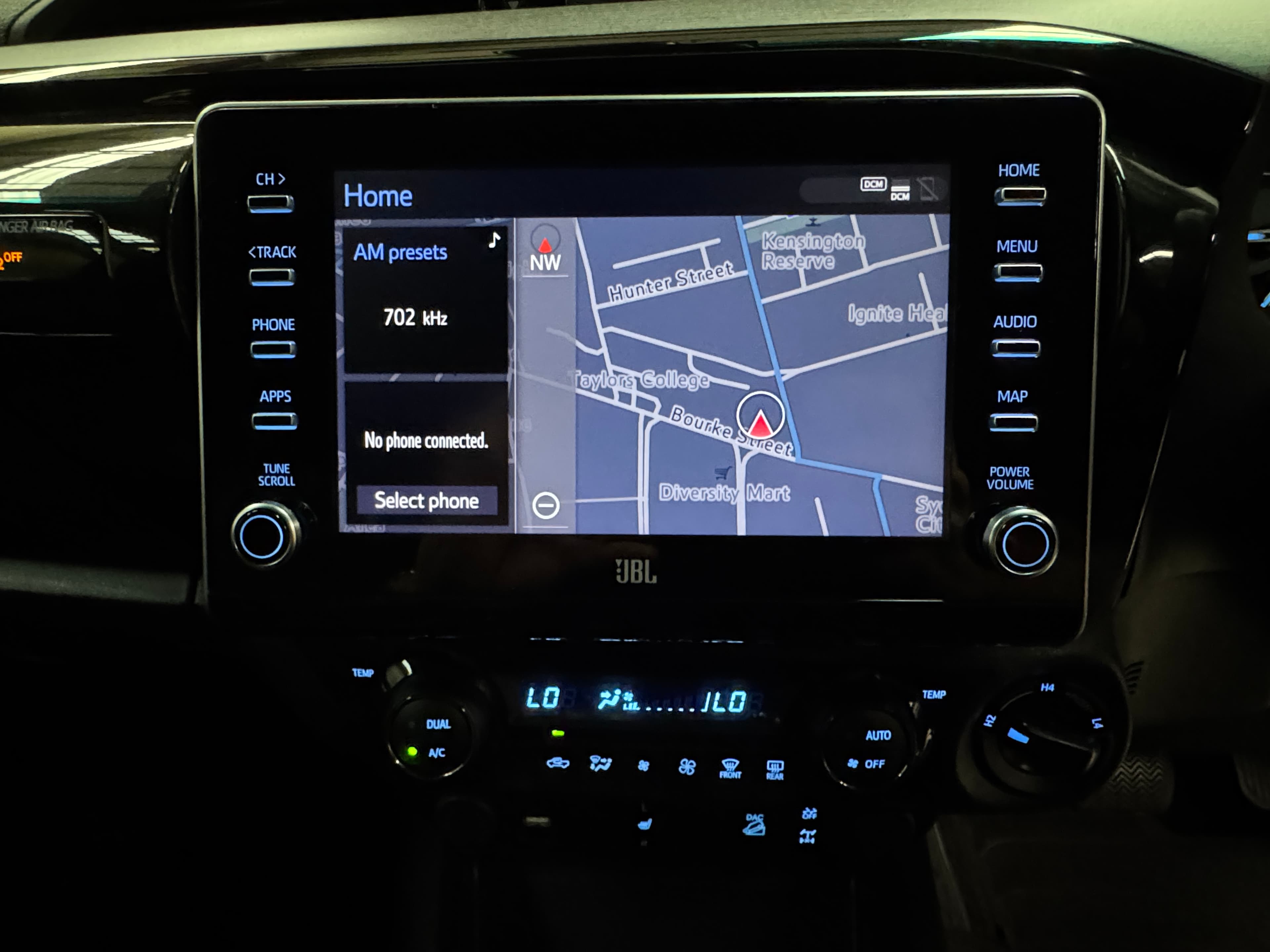 2022 TOYOTA HILUX ROGUE (4x4) GUN126R in BLACK — photo 17