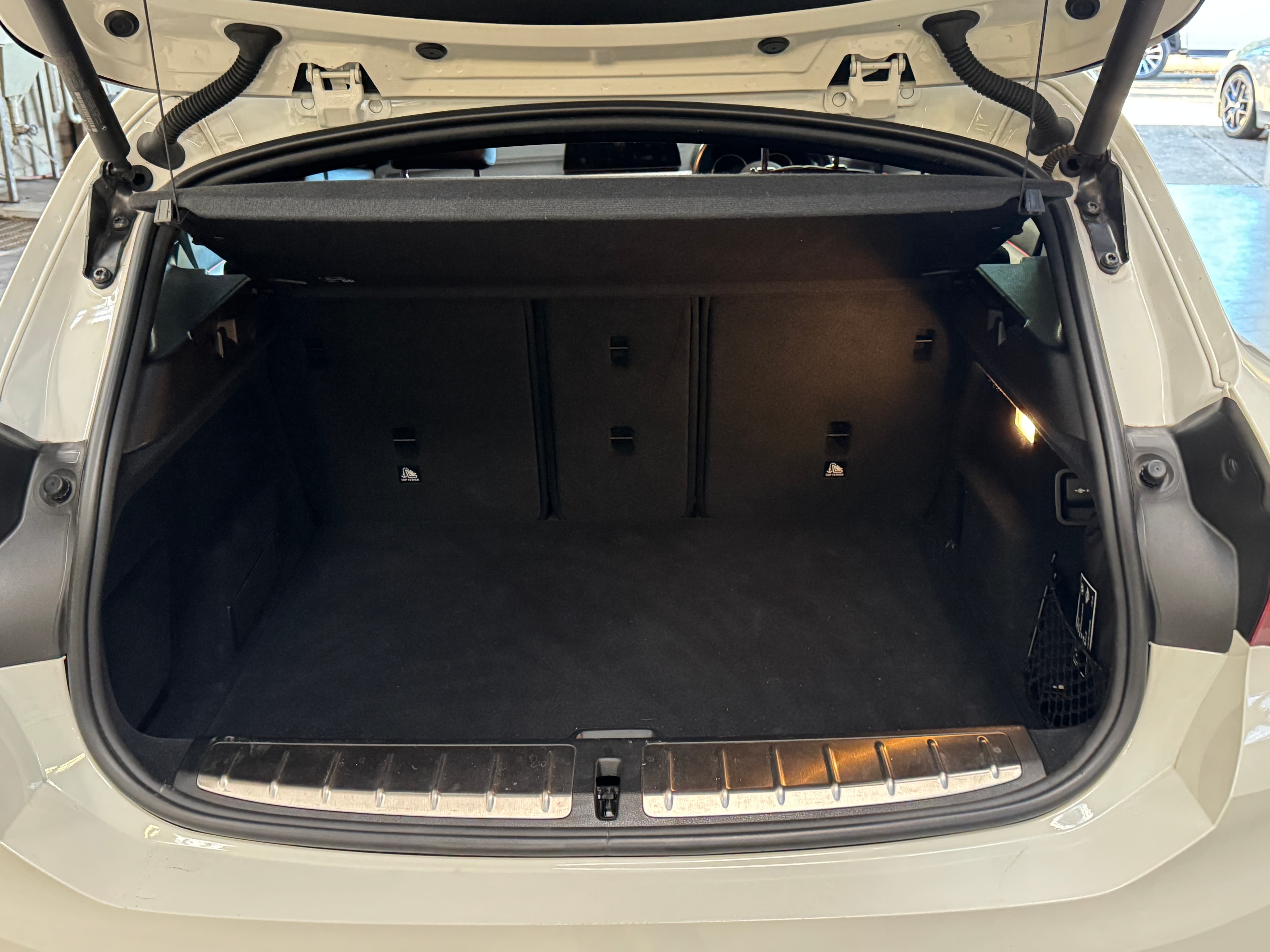 2023 BMW X2 sDrive18i in White — odometer