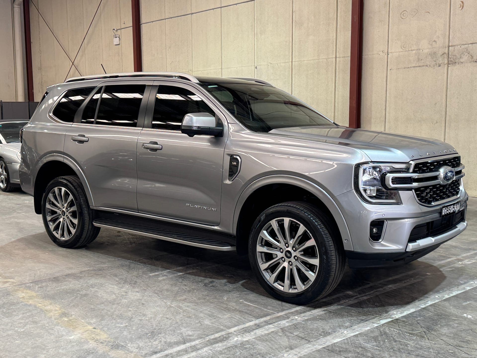 2023 Ford Everest Platinum (4WD) UB MY24 in Silver — exterior side