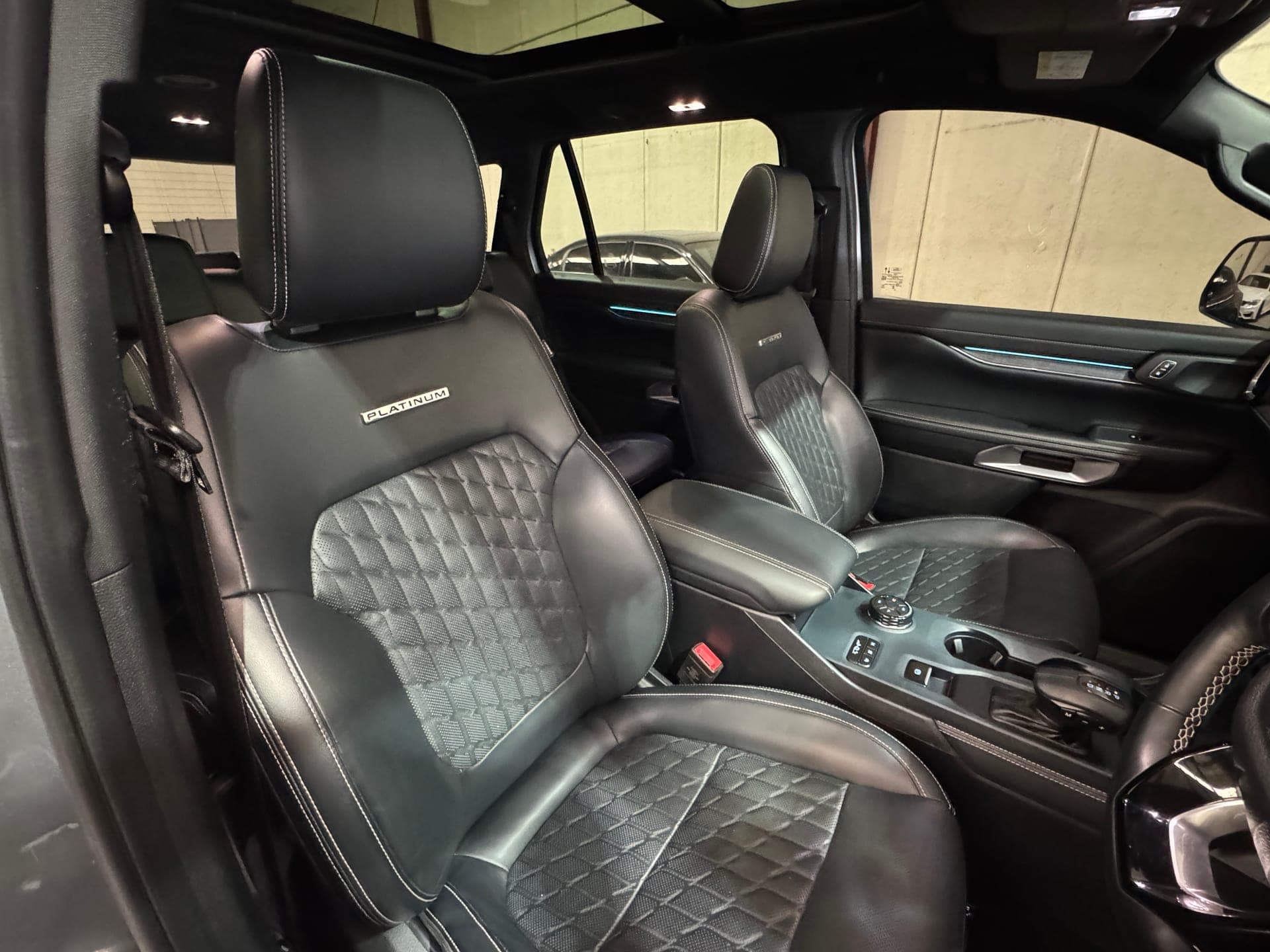 2023 Ford Everest Platinum (4WD) UB MY24 in Silver — photo 15