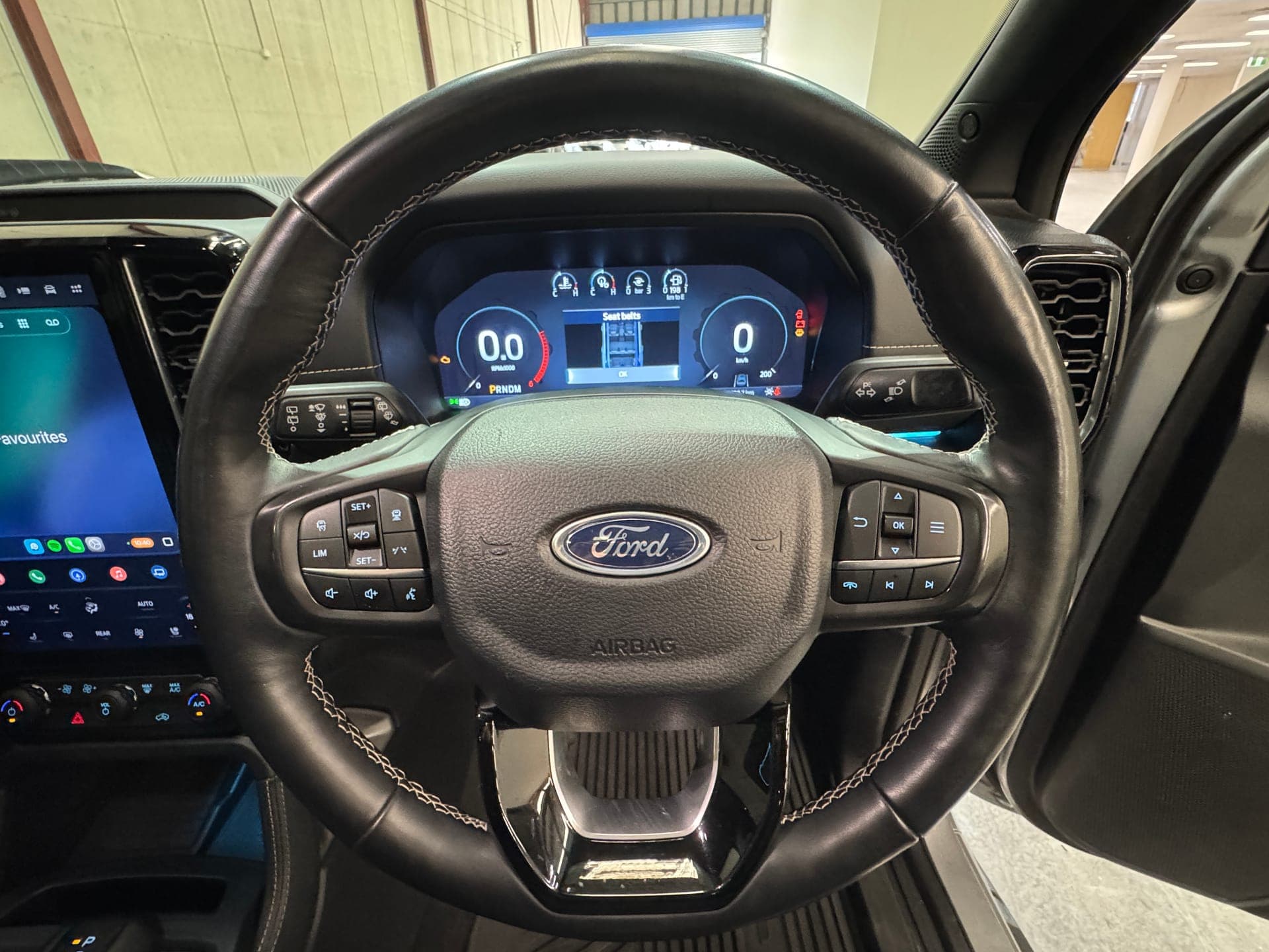 2023 Ford Everest Platinum (4WD) UB MY24 in Silver — photo 18