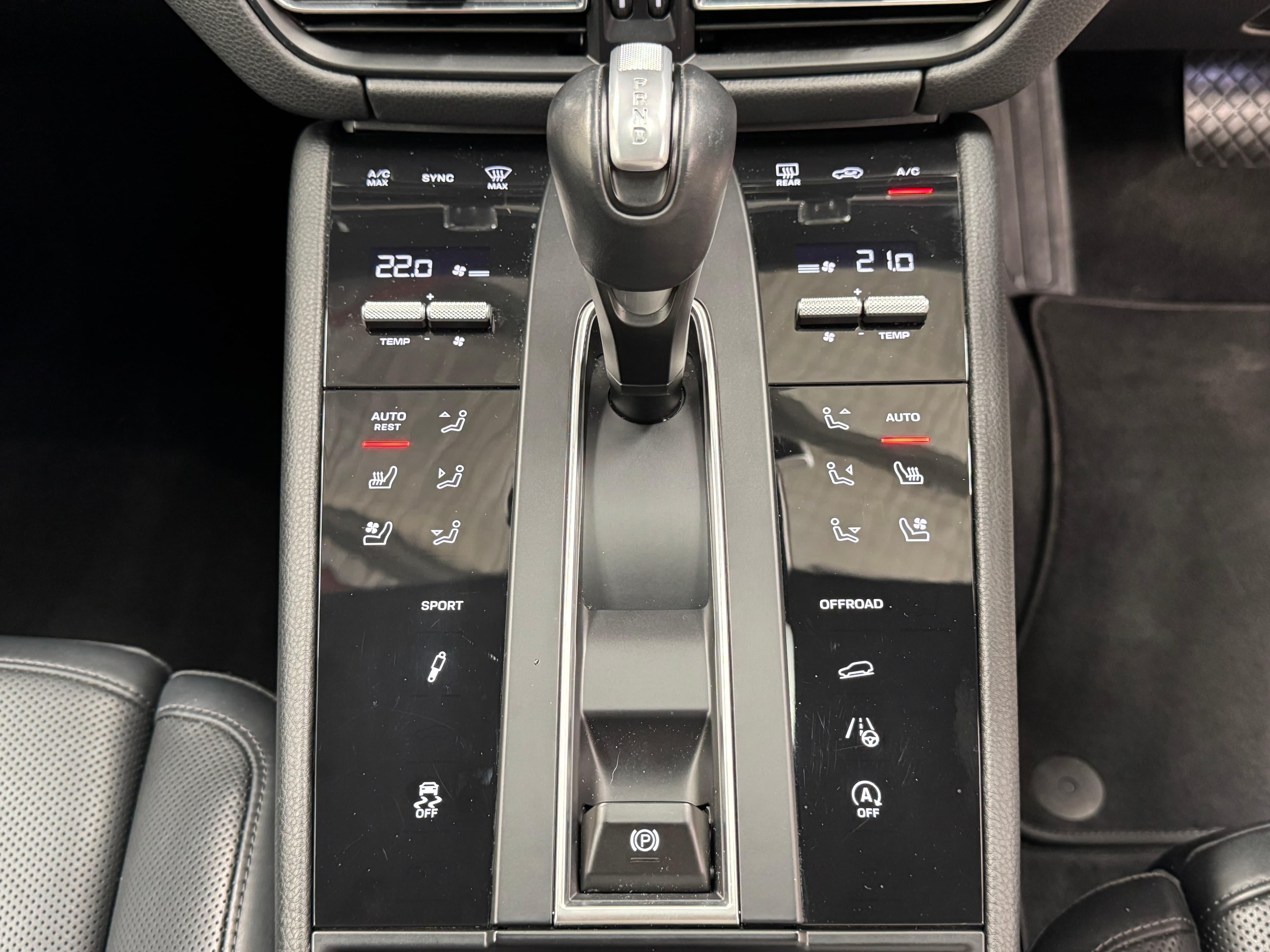 2024 Porsche Macan MACAN S 95B MY24 TWIN TURBO DIR F/INJ 2.9L 7 SP AUTO DUAL CLUTCH in WHITE — photo 18