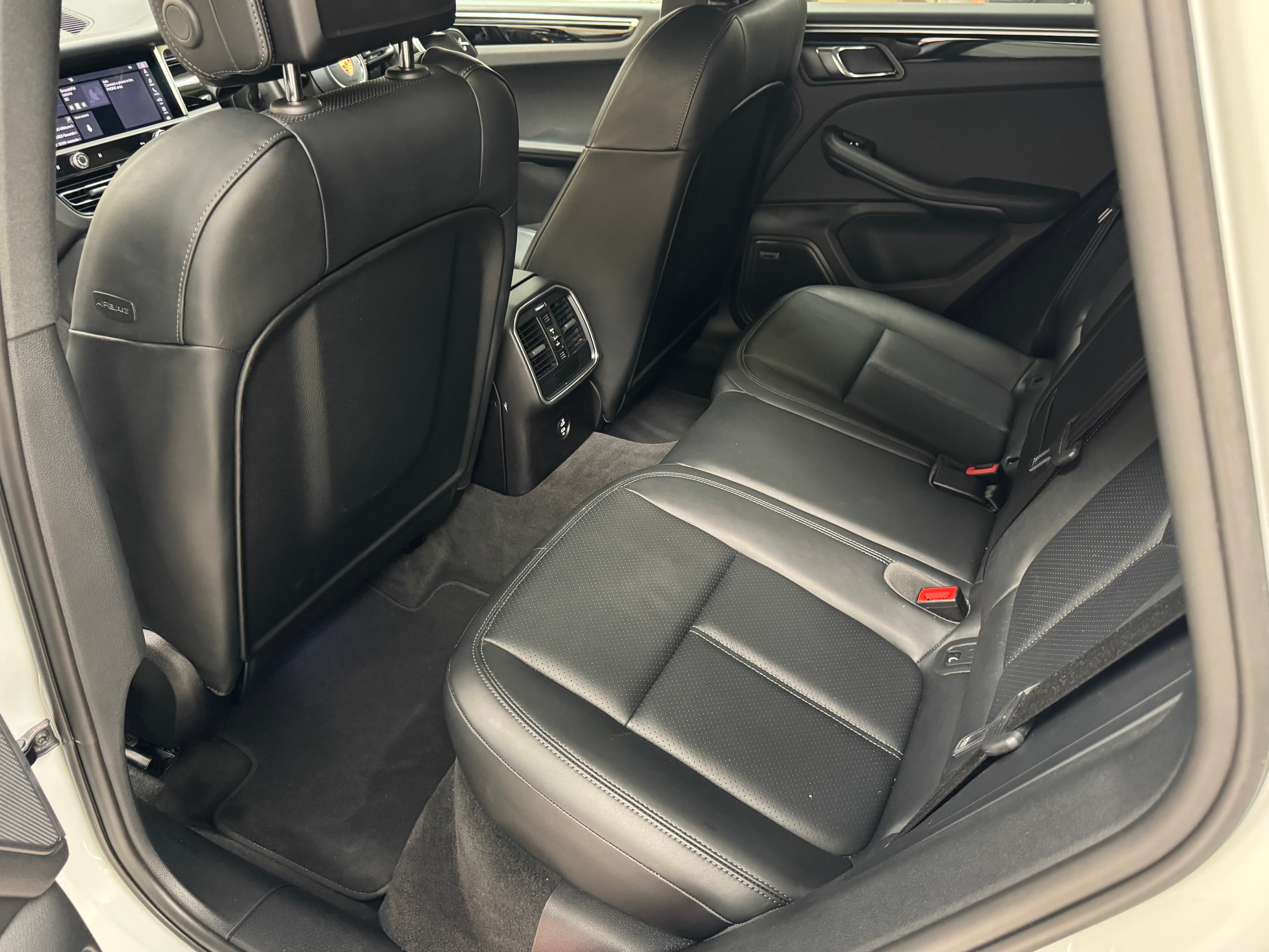 2024 Porsche Macan MACAN S 95B MY24 TWIN TURBO DIR F/INJ 2.9L 7 SP AUTO DUAL CLUTCH in WHITE — photo 20