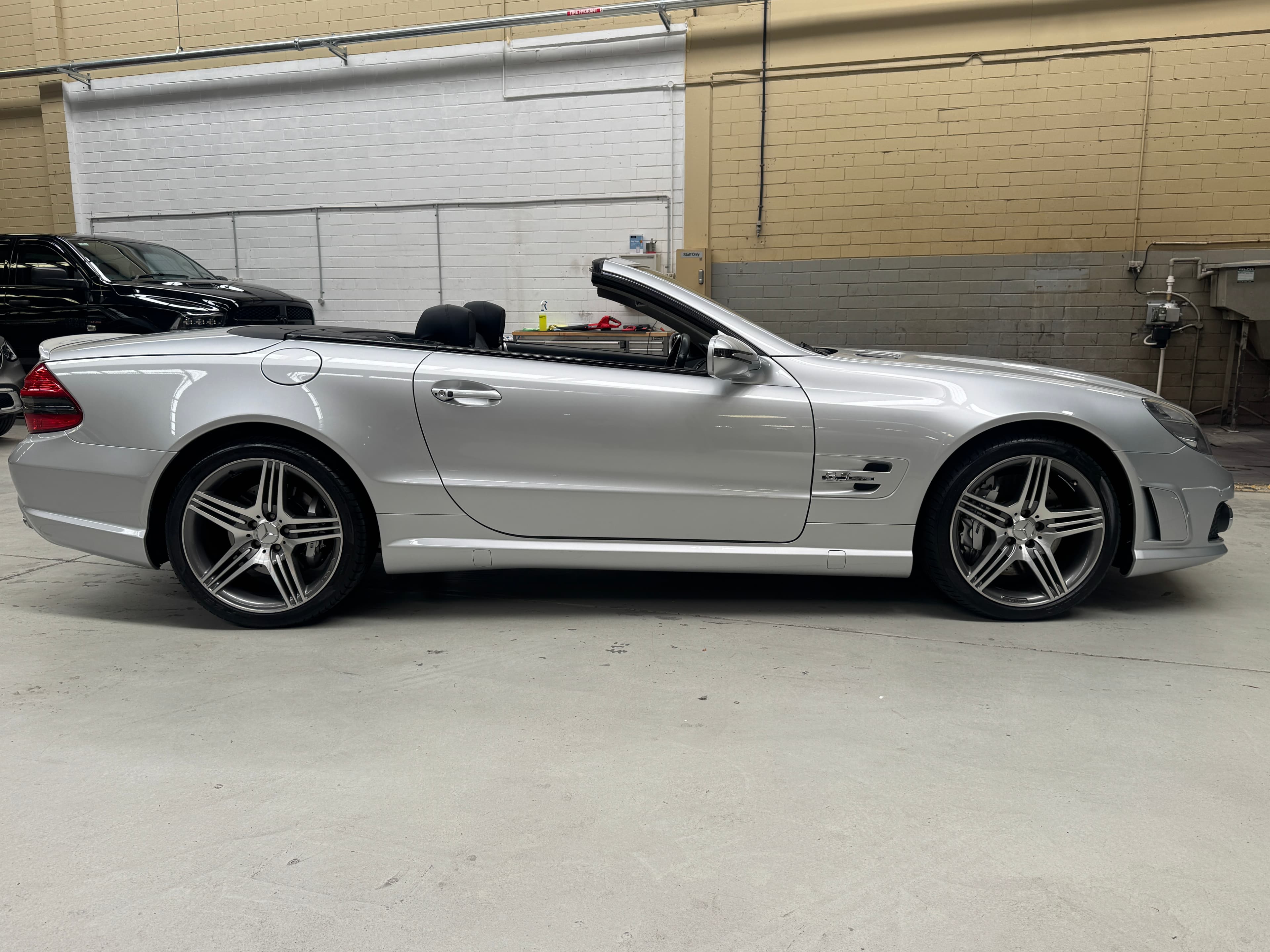 2008 Mercedes-Benz SL 63 AMG R230 08 Upgrade in Silver — interior