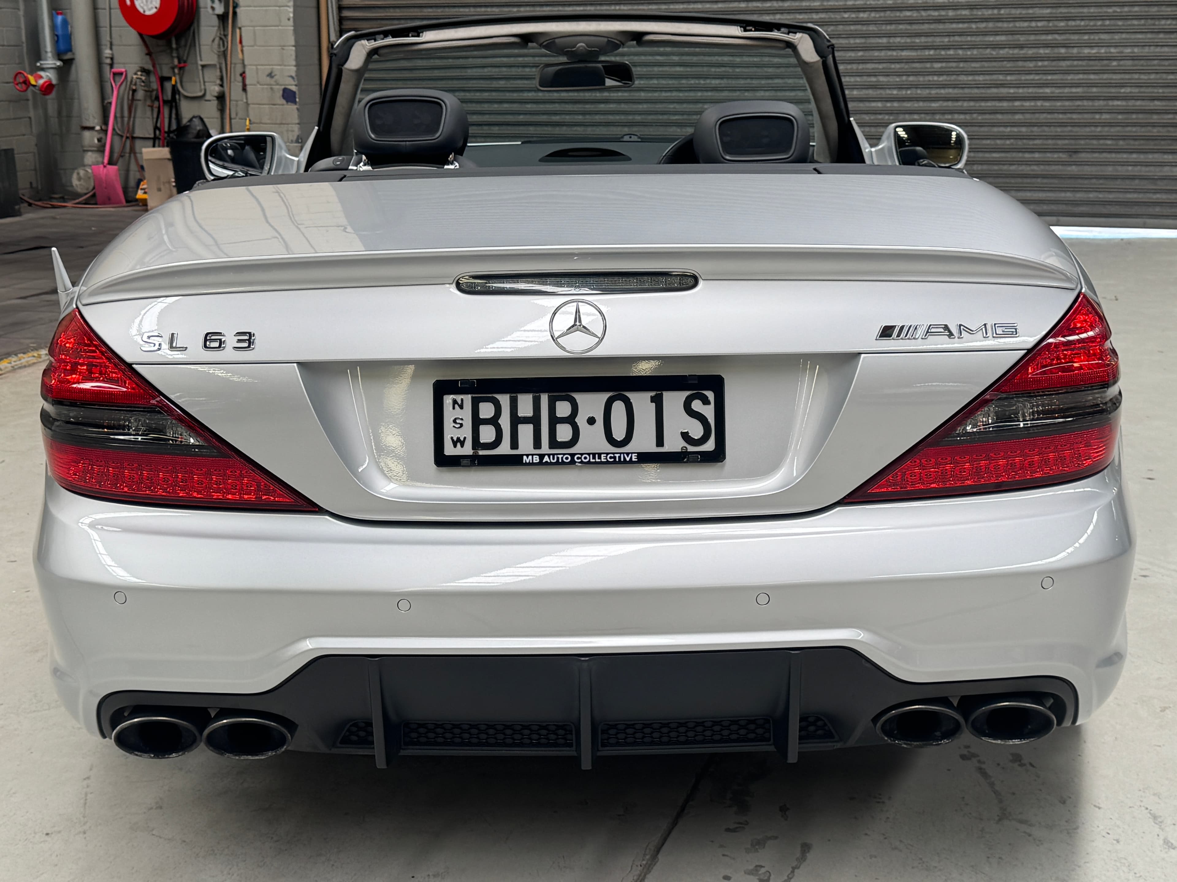 2008 Mercedes-Benz SL 63 AMG R230 08 Upgrade in Silver — infotainment