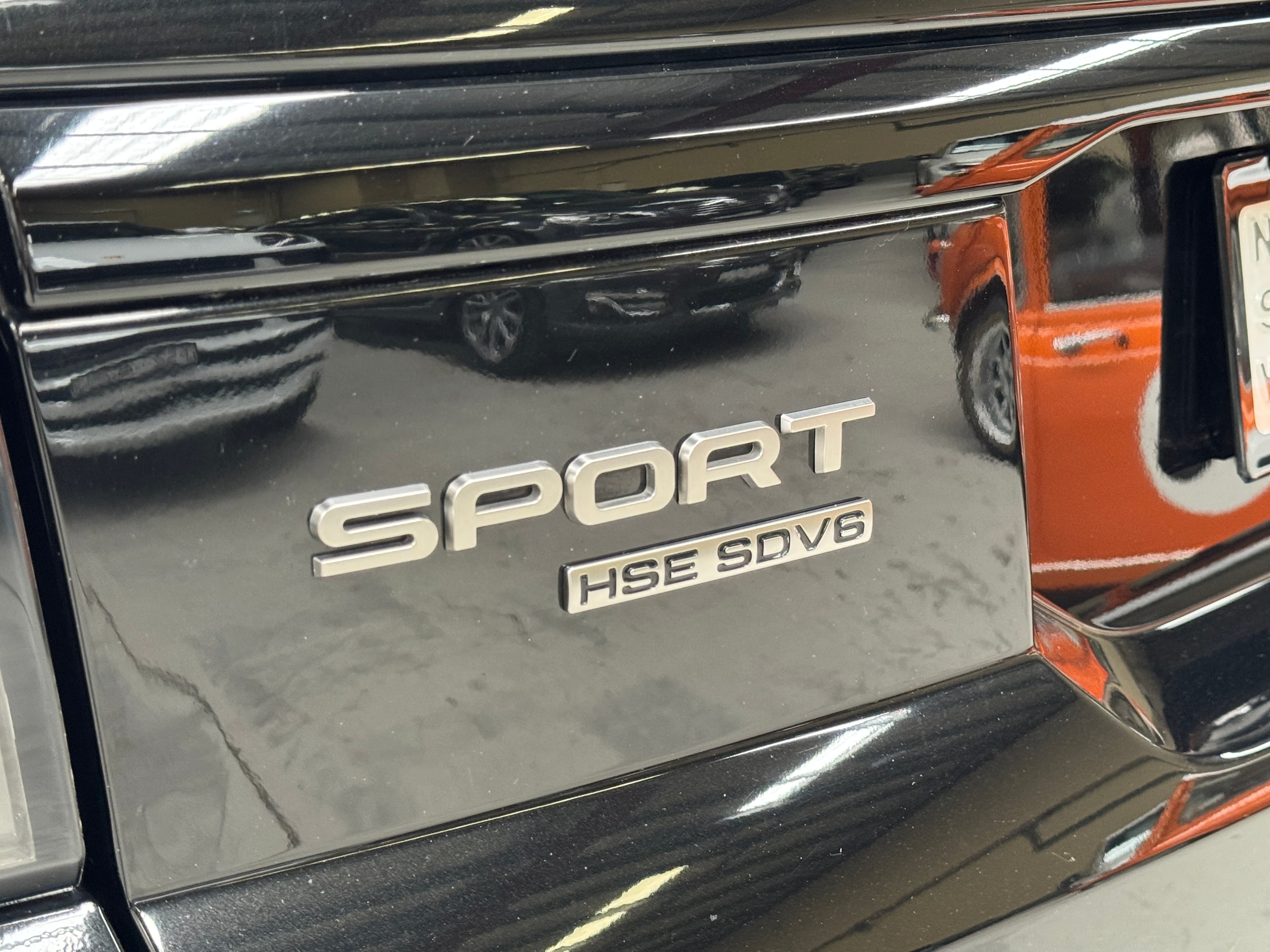 2018 Range Rover Range Rover Sport RANGE ROVER SPORT SDV6 HSE DYNAMIC DIESEL TURBO F/INJ 3.0L 8 SP AUTOMATIC in BLACK — front seats