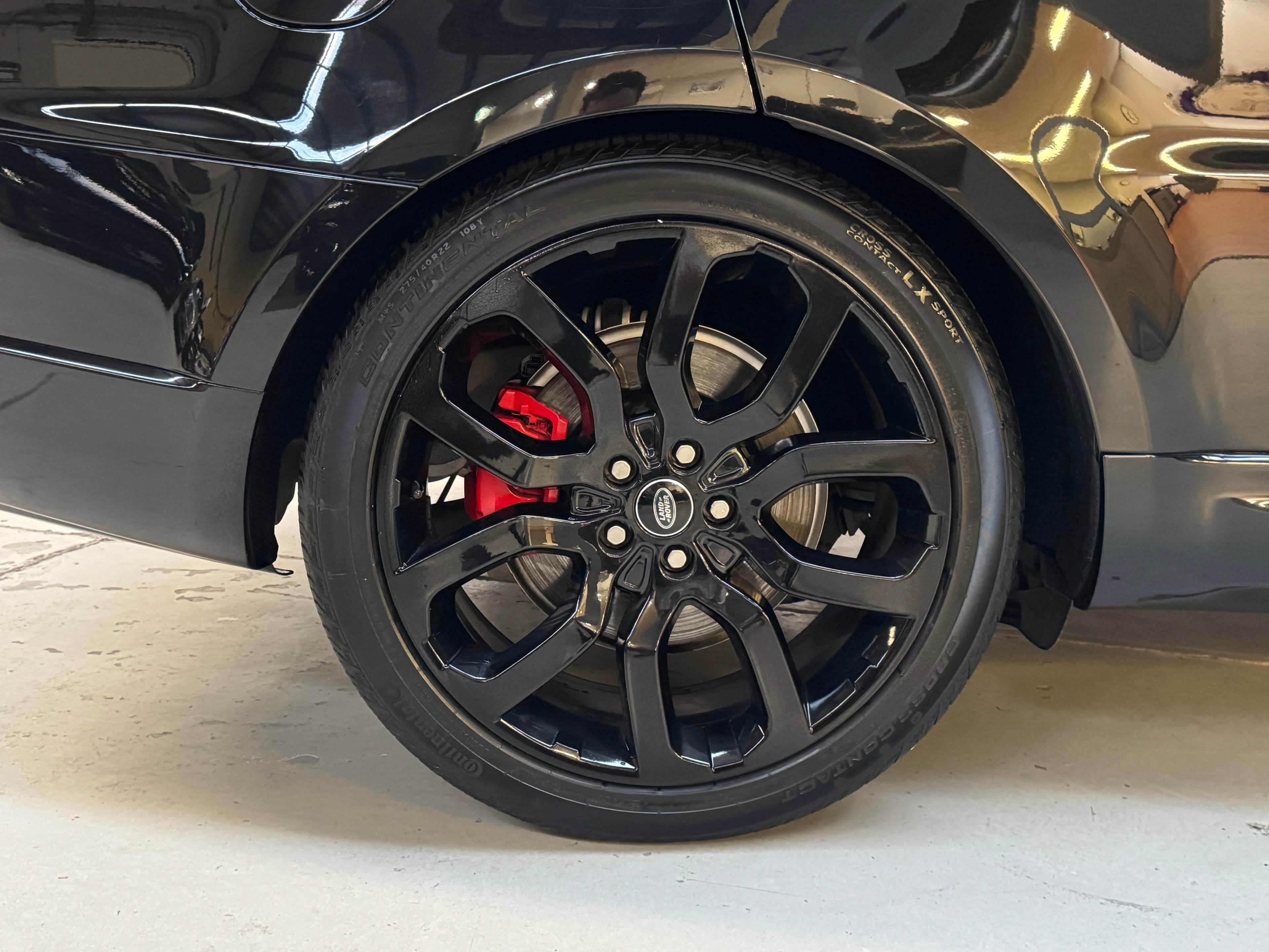 2022 Land Rover Range Rover Sport D250 SE in Black — engine bay