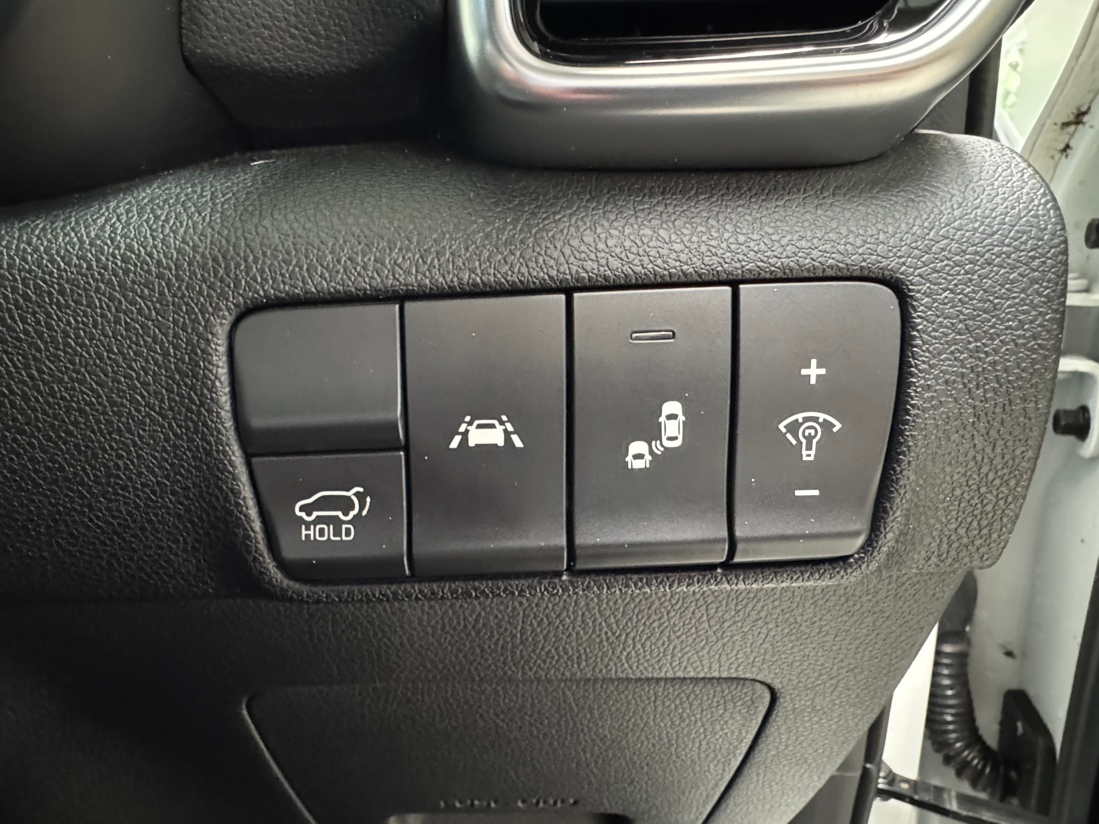 2019 Kia Sportage GT Line in White — photo 14
