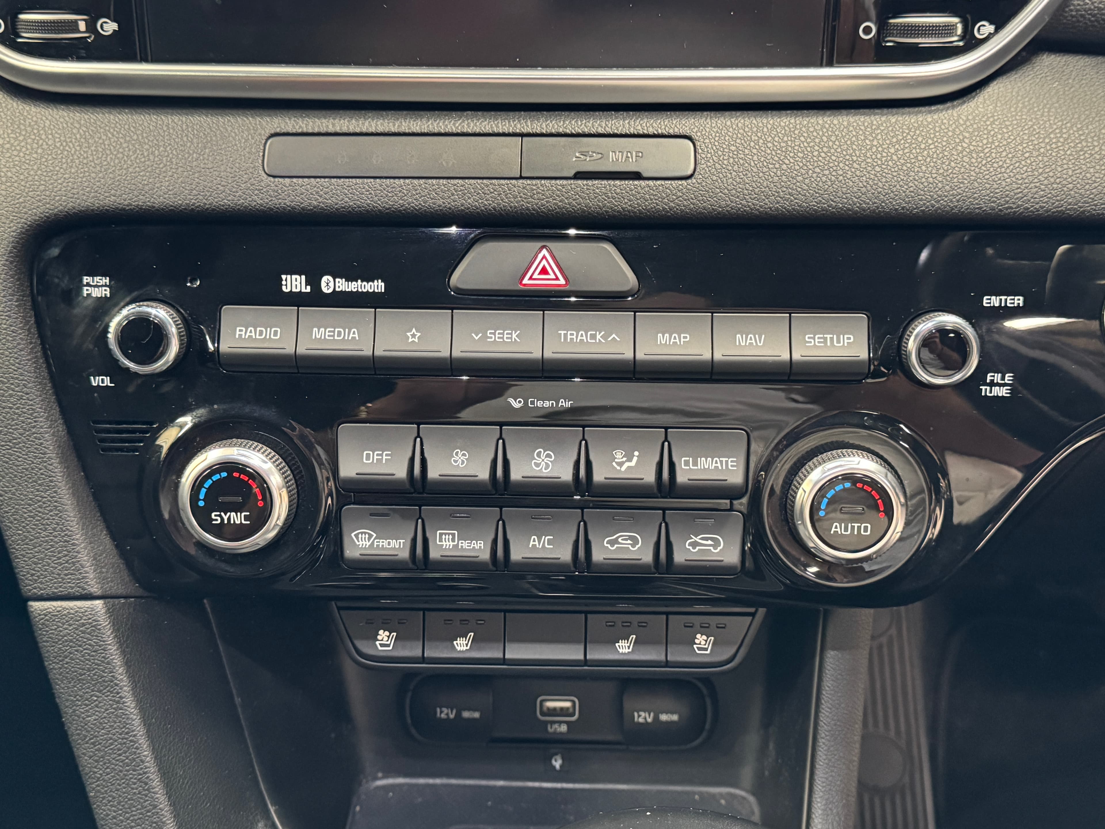 2019 Kia Sportage GT Line in White — photo 18