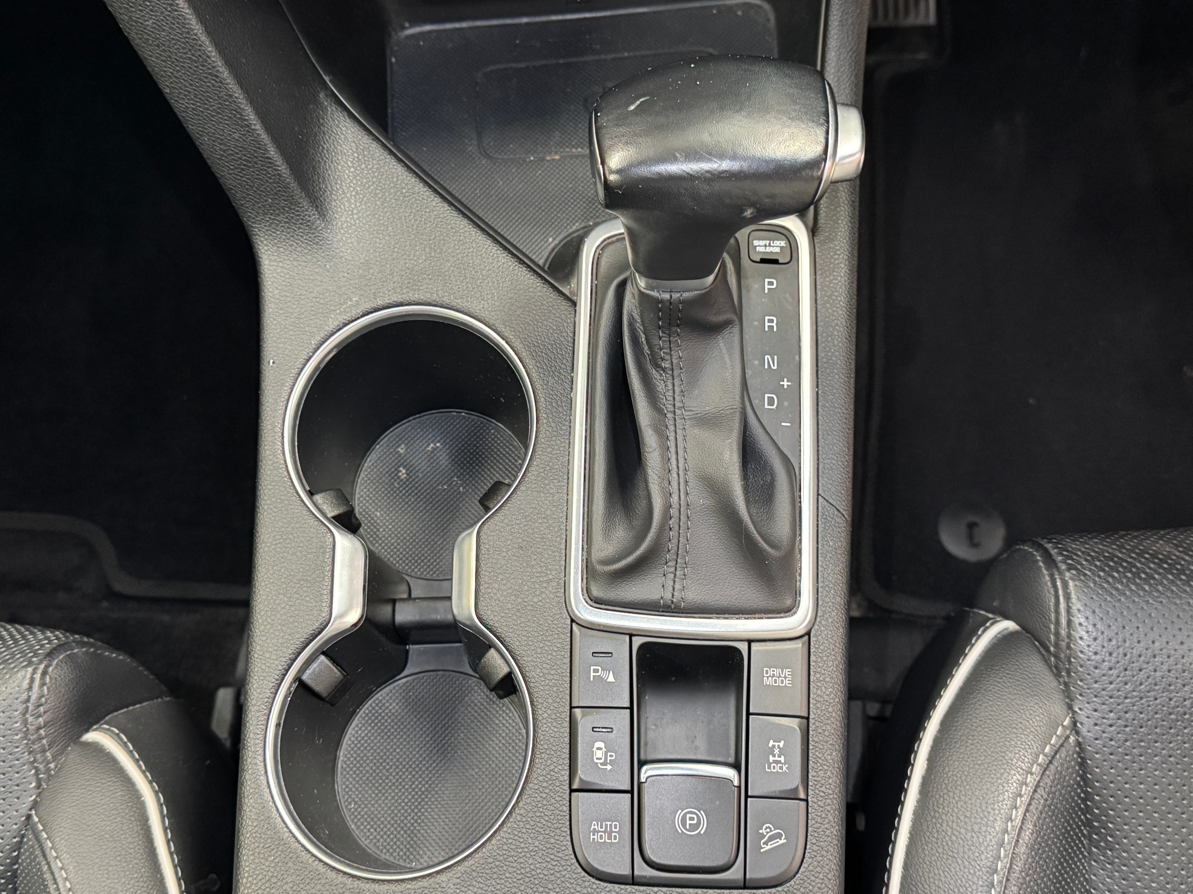 2019 Kia Sportage GT Line in White — photo 19