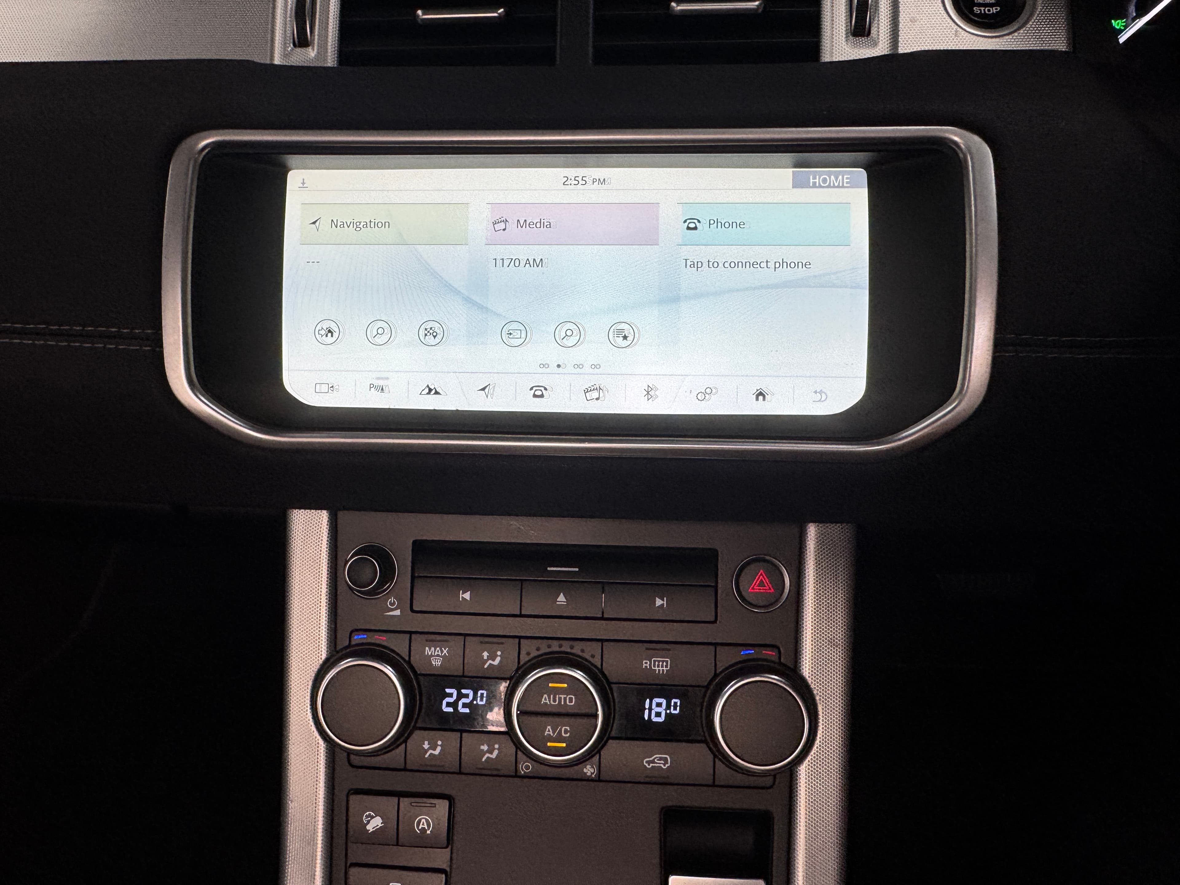 2017 Range Rover Evoque TD4 180 SE Dynamic in White — photo 13